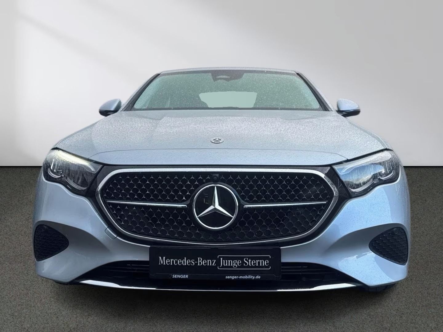 Mercedes-Benz Třídy E, 300de4M Avantgarde*Distro*360°