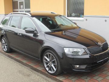 2.0 TDI DSG NAVIGACE XENONY