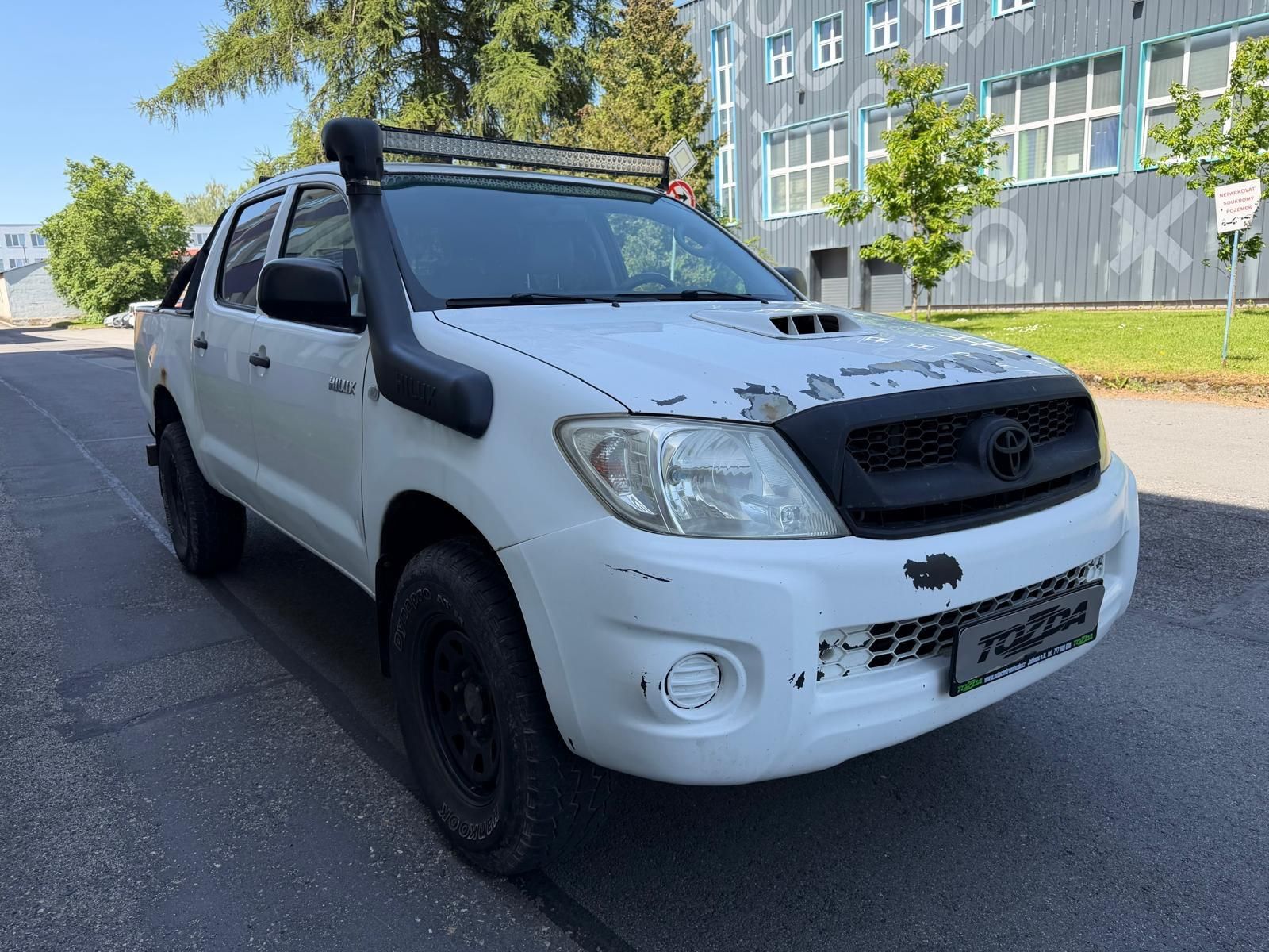 Toyota Hilux, 2,5 D-4D 4WD - fotka 6