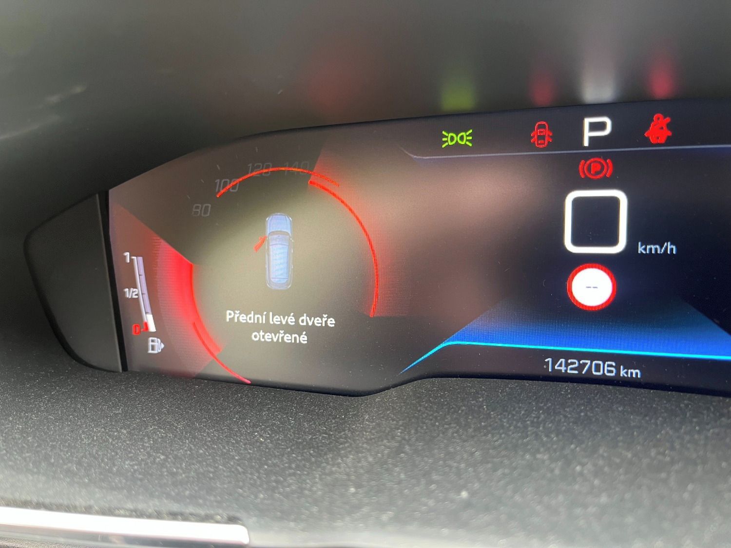 Peugeot 508, SW 1.5 BlueHDi 96kW super stav - fotka 6