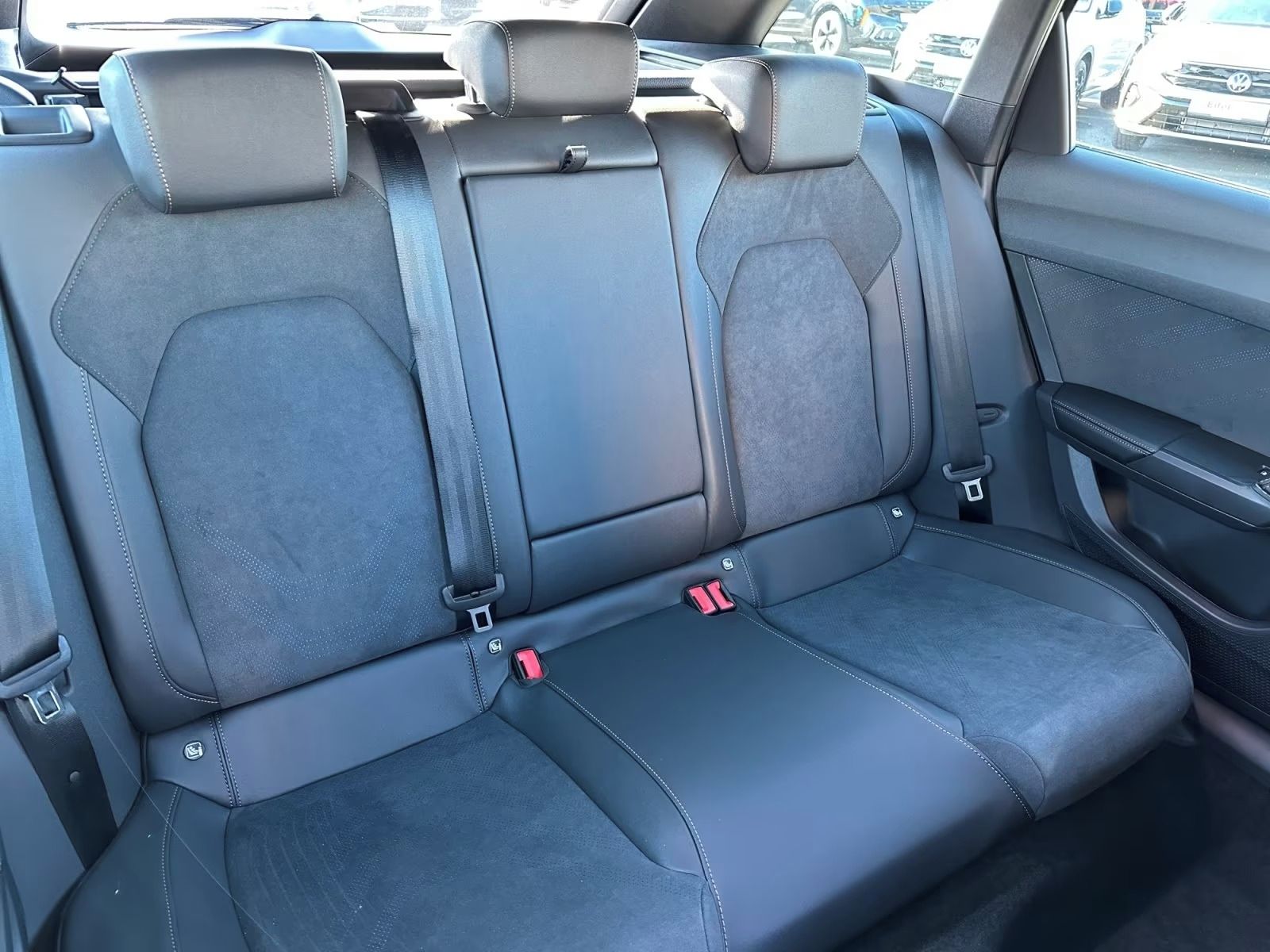 Cupra Leon, LEON Sportstourer 2.0 TSI VZ 4 - fotka 4