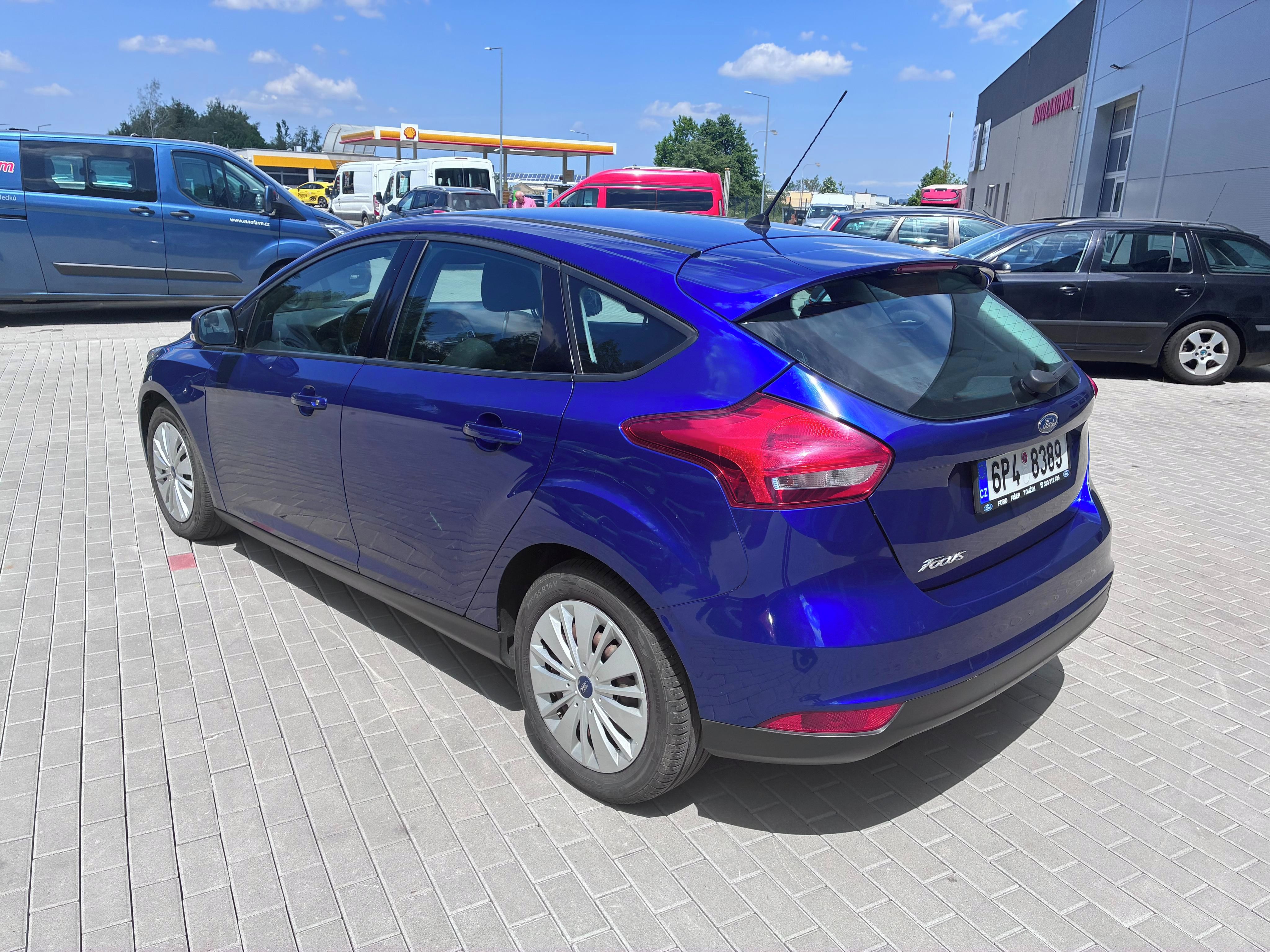 Ford Focus, 1,6 77 kW, ČR, 1. majitel - fotka 3