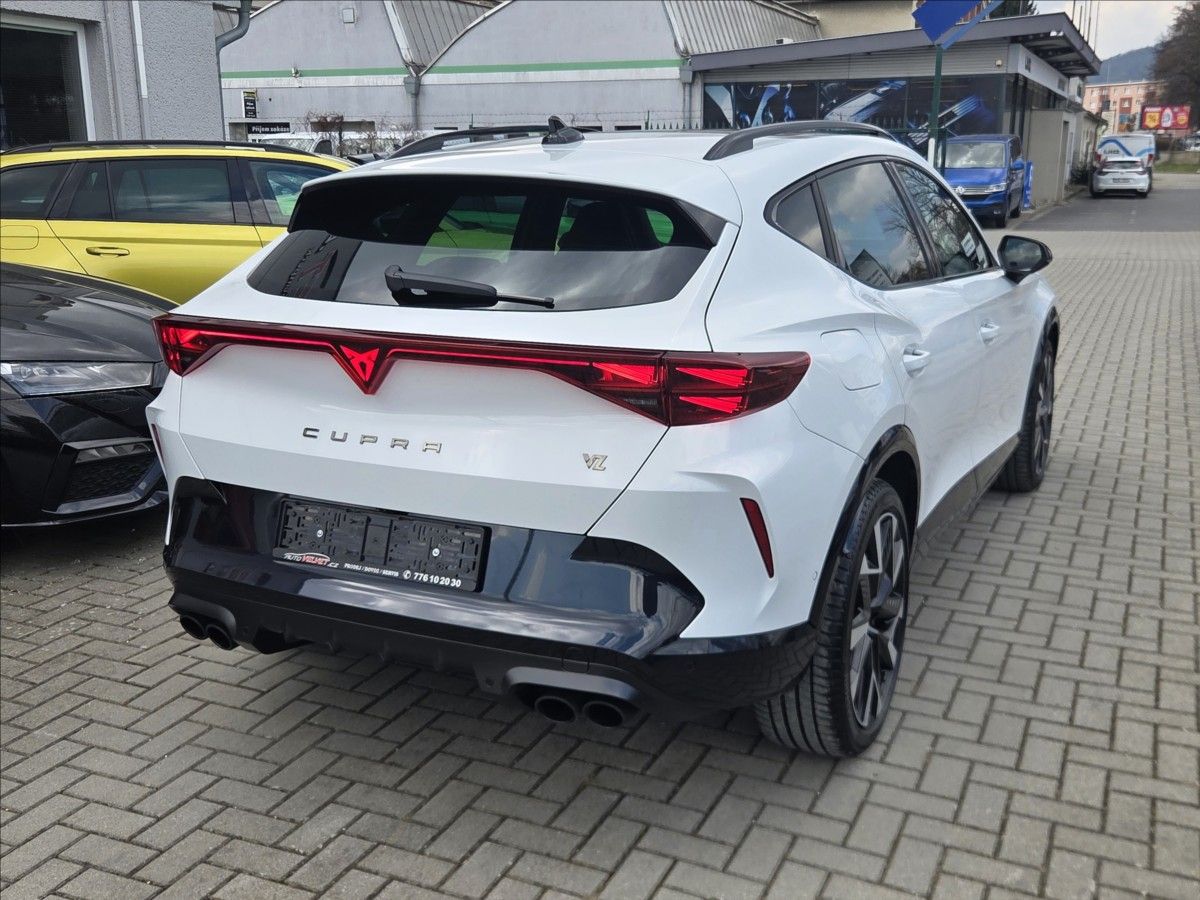 Cupra Formentor, 2,0 TSi VZ333 *MATRIX*PANORAMA - fotka 3