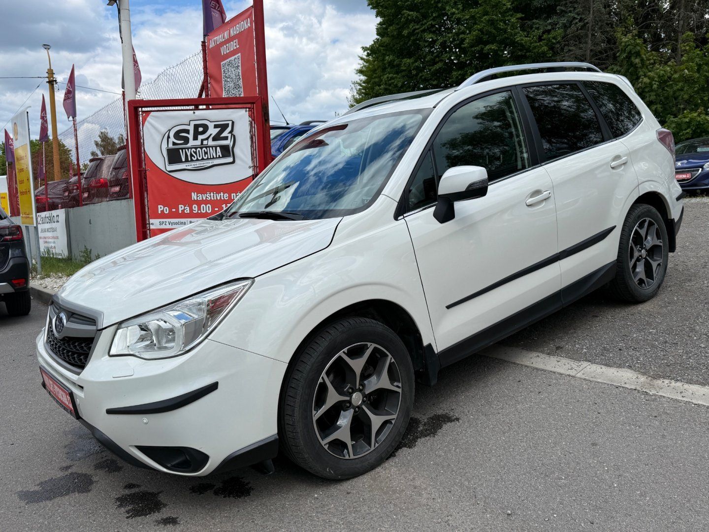 Subaru Forester, 2.0i CVT Executive - fotka 2