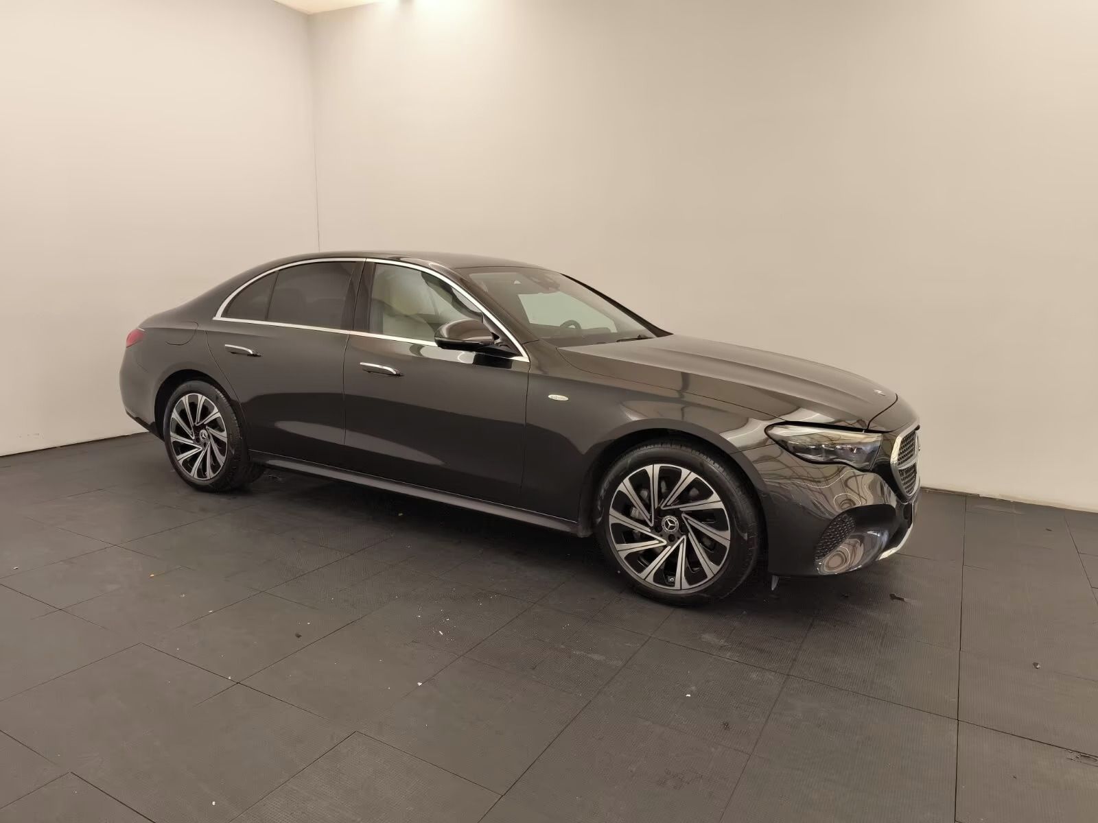 Mercedes-Benz Třídy E, E 300 de Avantgarde Advanced+ - fotka 3