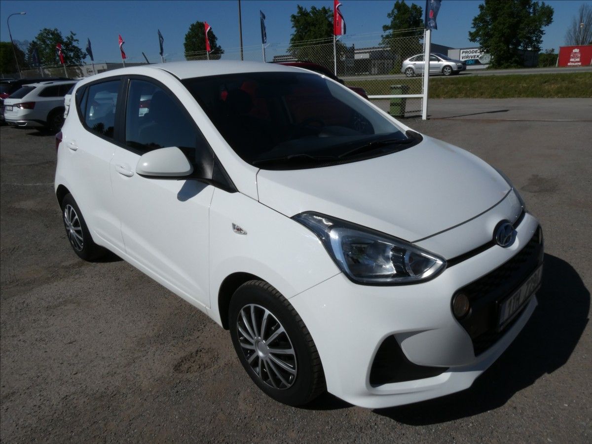Hyundai i10, 1,0 i Family, 2 x kola,klima