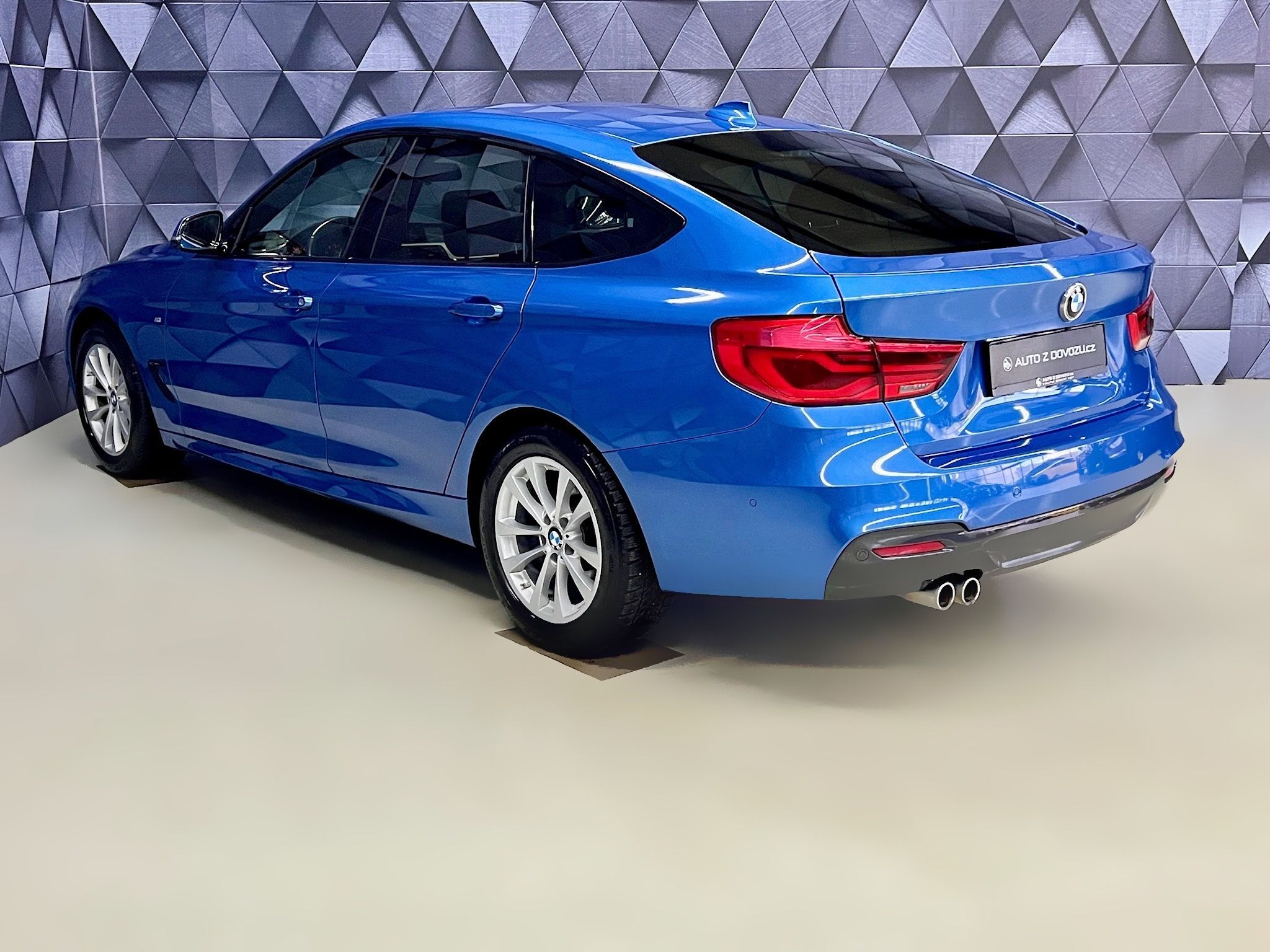 BMW Řada 3, 320d GT xDrive M-PAKET - fotka 5