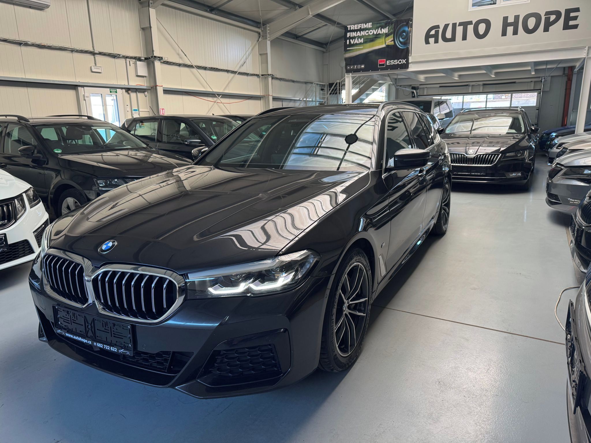 BMW Řada 5, 540i XDrive M-Paket - fotka 3