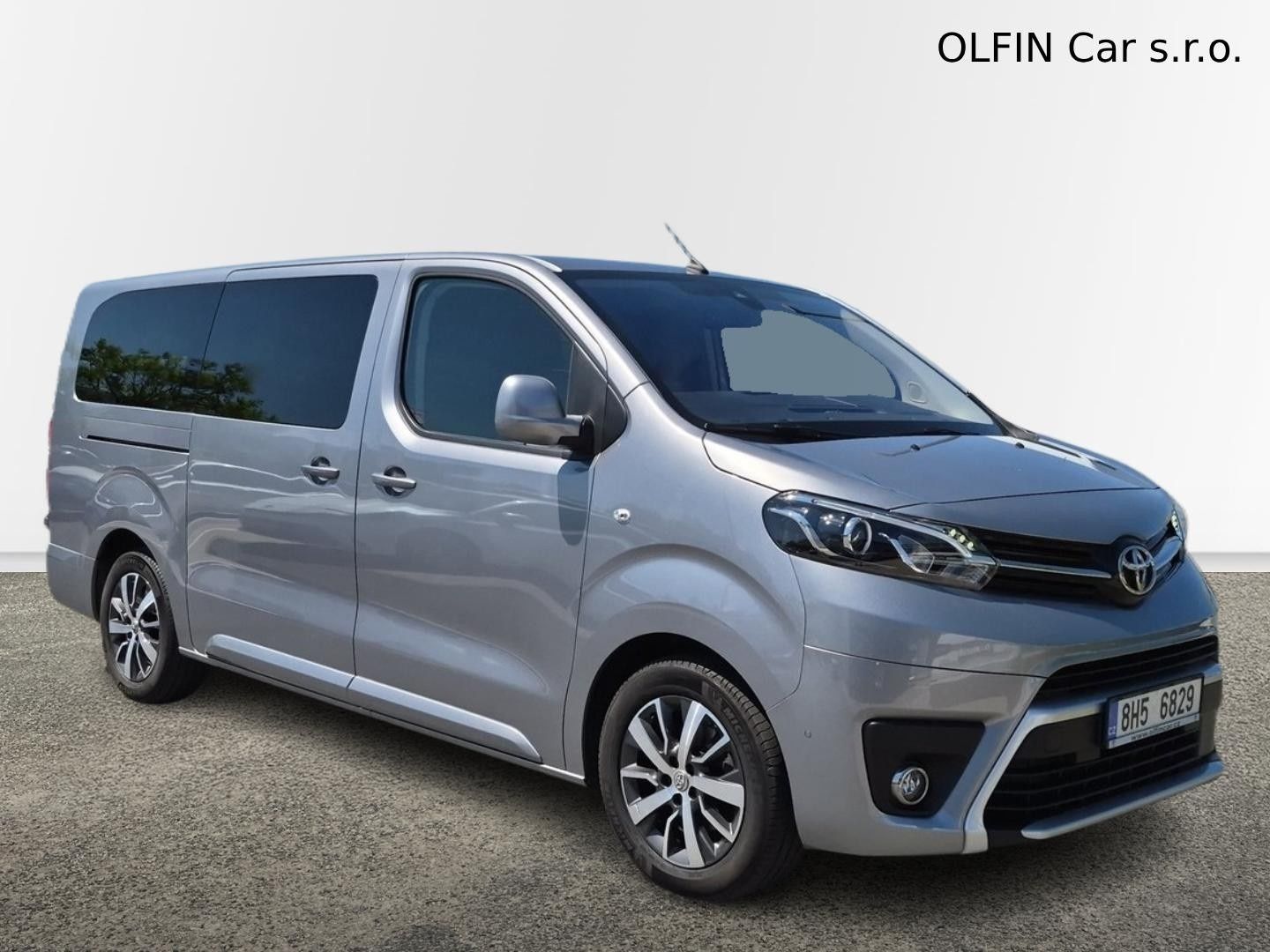 Toyota Proace Verso, Glass Shuttle 2.0 D 180 8A/T B - fotka 3
