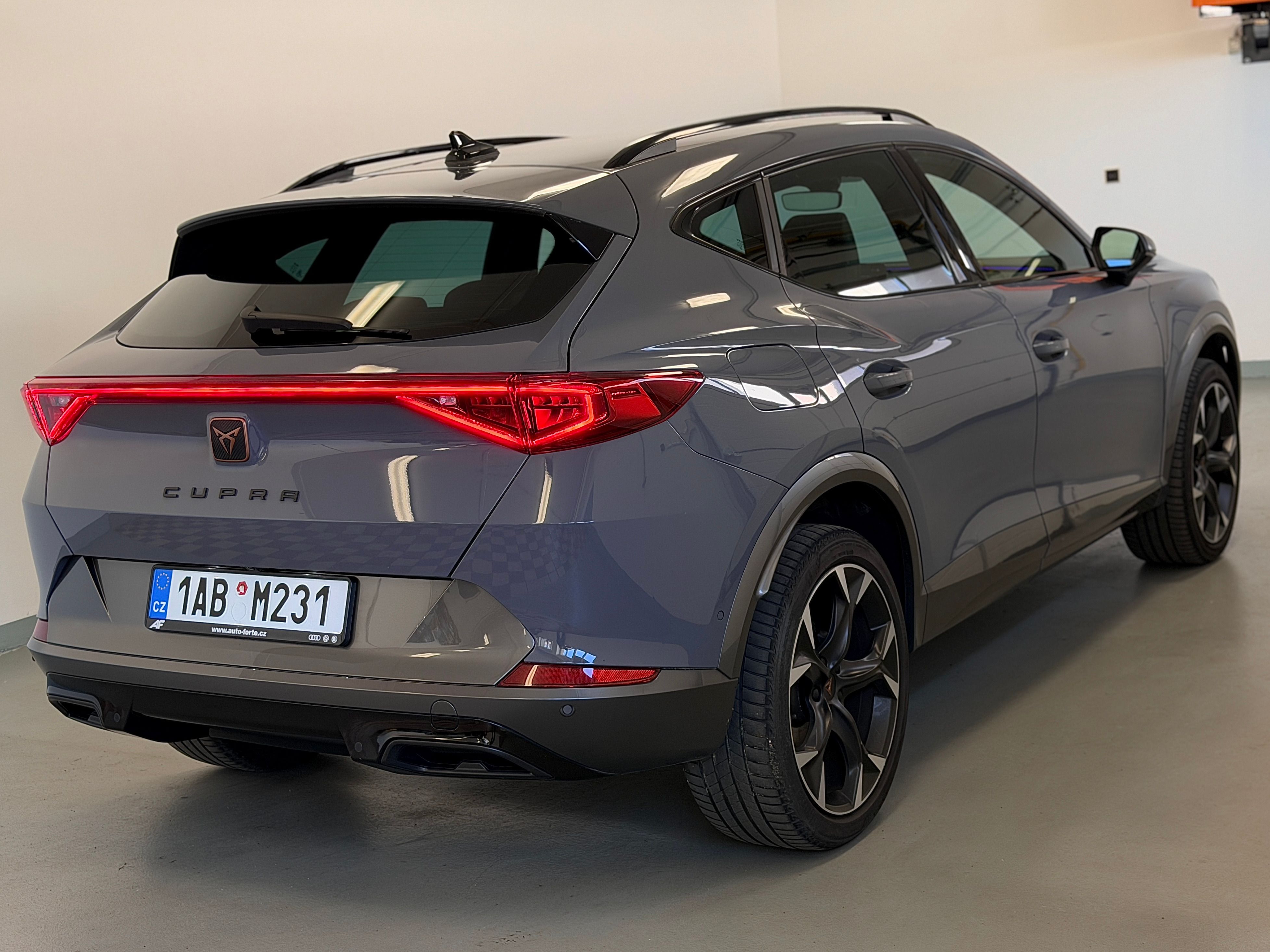Cupra Formentor, 2,0 TSI DSG 140KW 4x4 čr.1 Maj - fotka 6