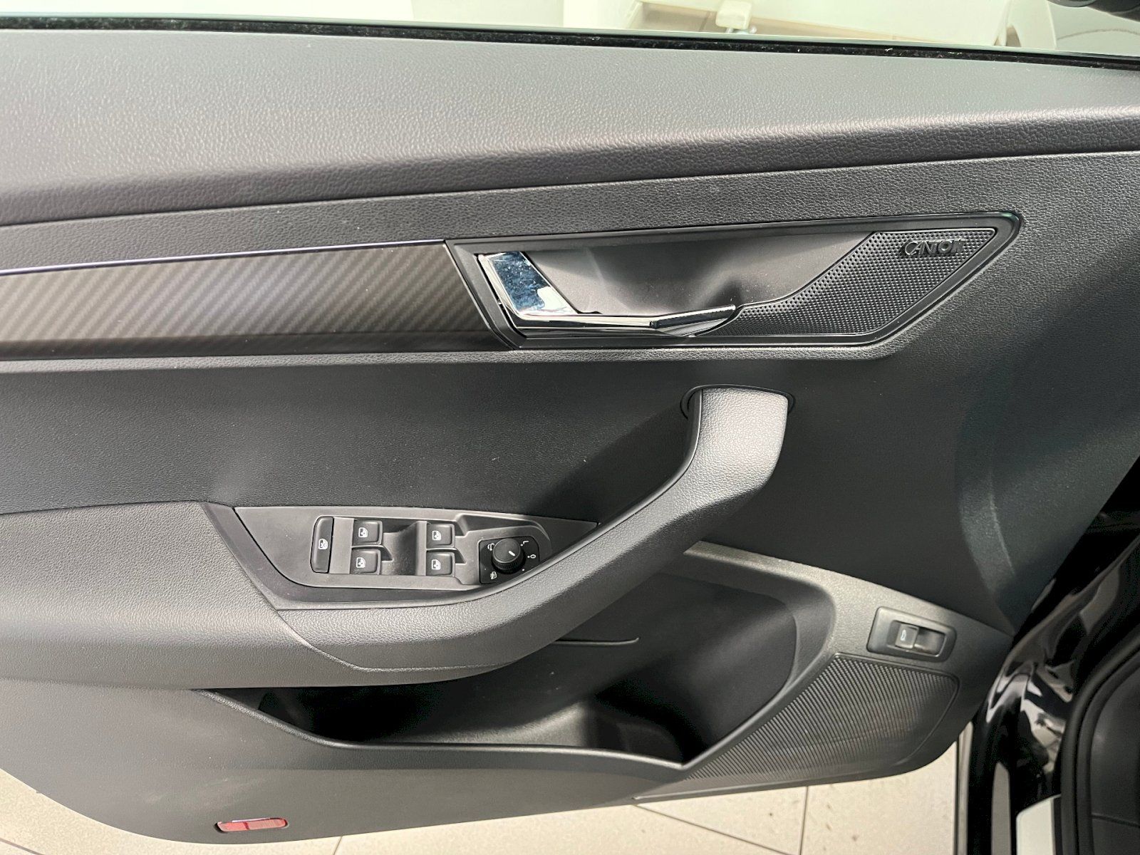 Škoda Karoq, 2.0 TDI 110 kW 4X4 A7A Sportli - fotka 6