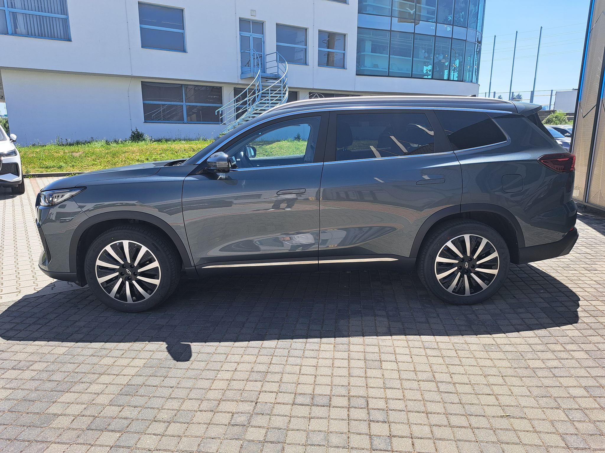 Chery Tiggo 8 PHEV, UNIQUE - fotka 5