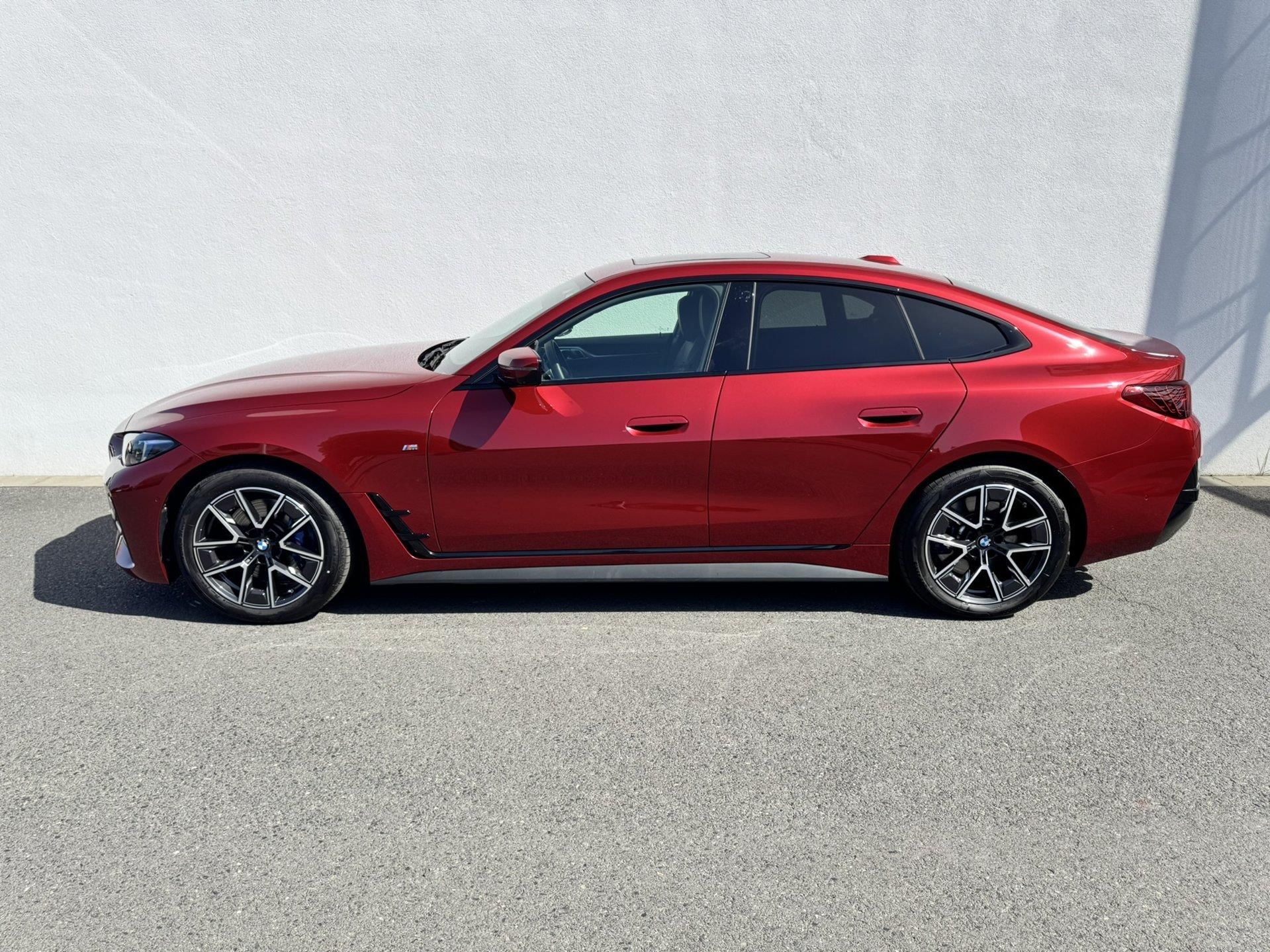 BMW Řada 4, 430i xDrive Tažné Harman - fotka 3