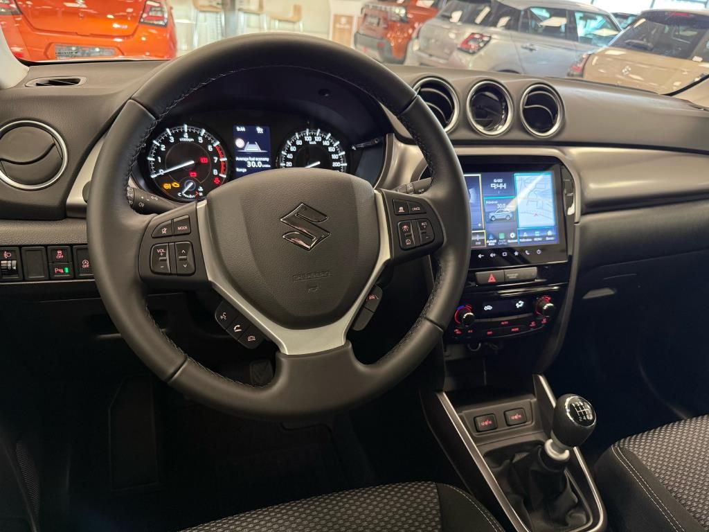 Suzuki Vitara, PREMIUM 1,4 M/T od 10/2026 - fotka 6