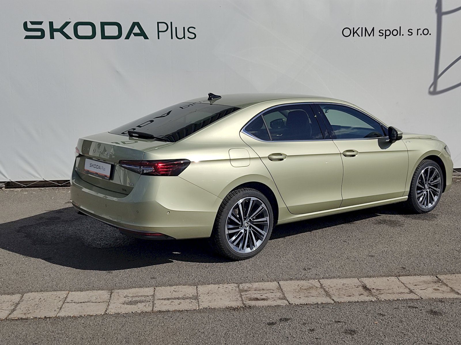 Škoda Superb, L&K 2,0 Tdi 142 Kw 4x4 DSG - fotka 2