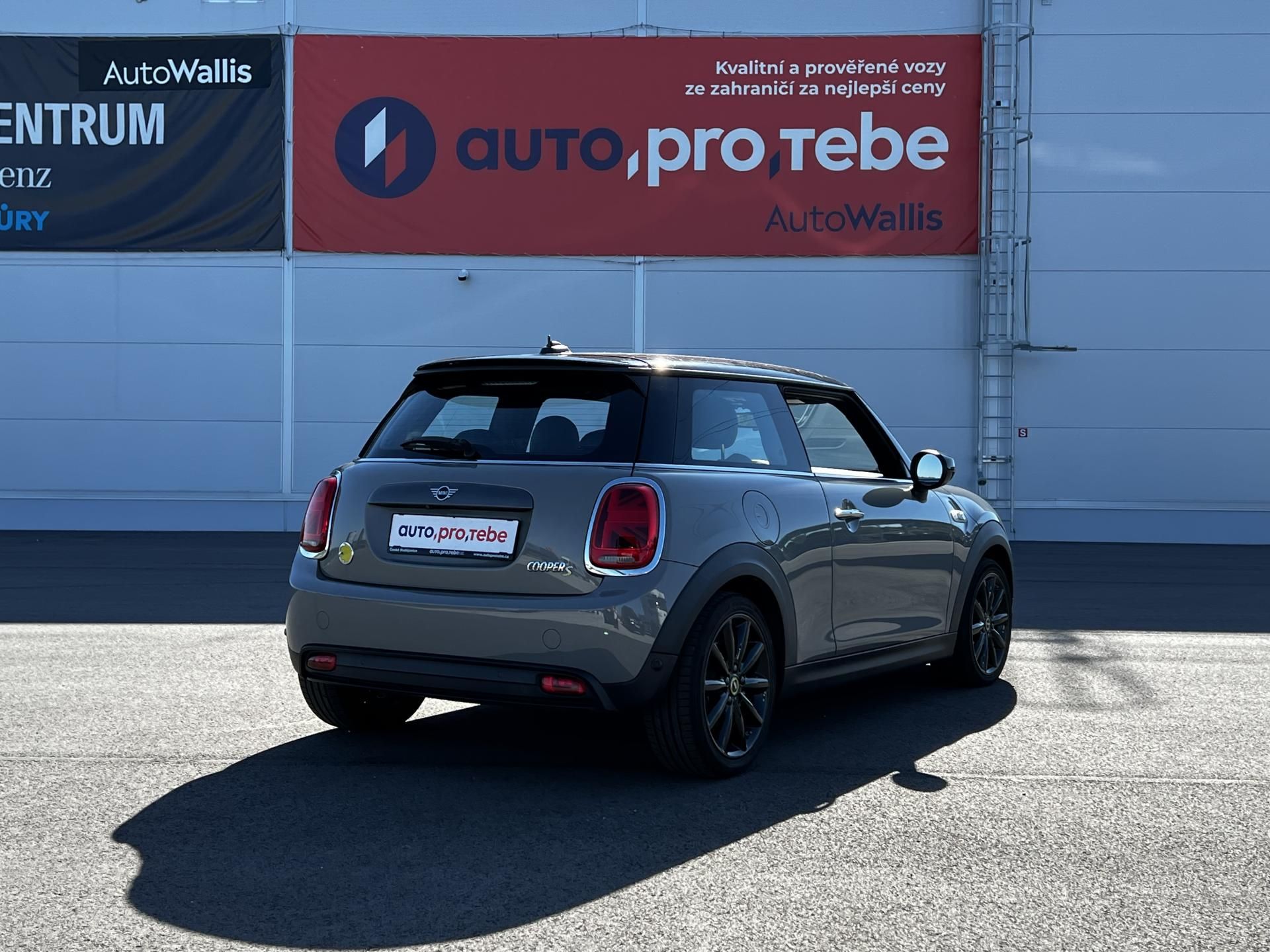 Mini Cooper, SE 135kW Kůže Head-up, LED - fotka 4