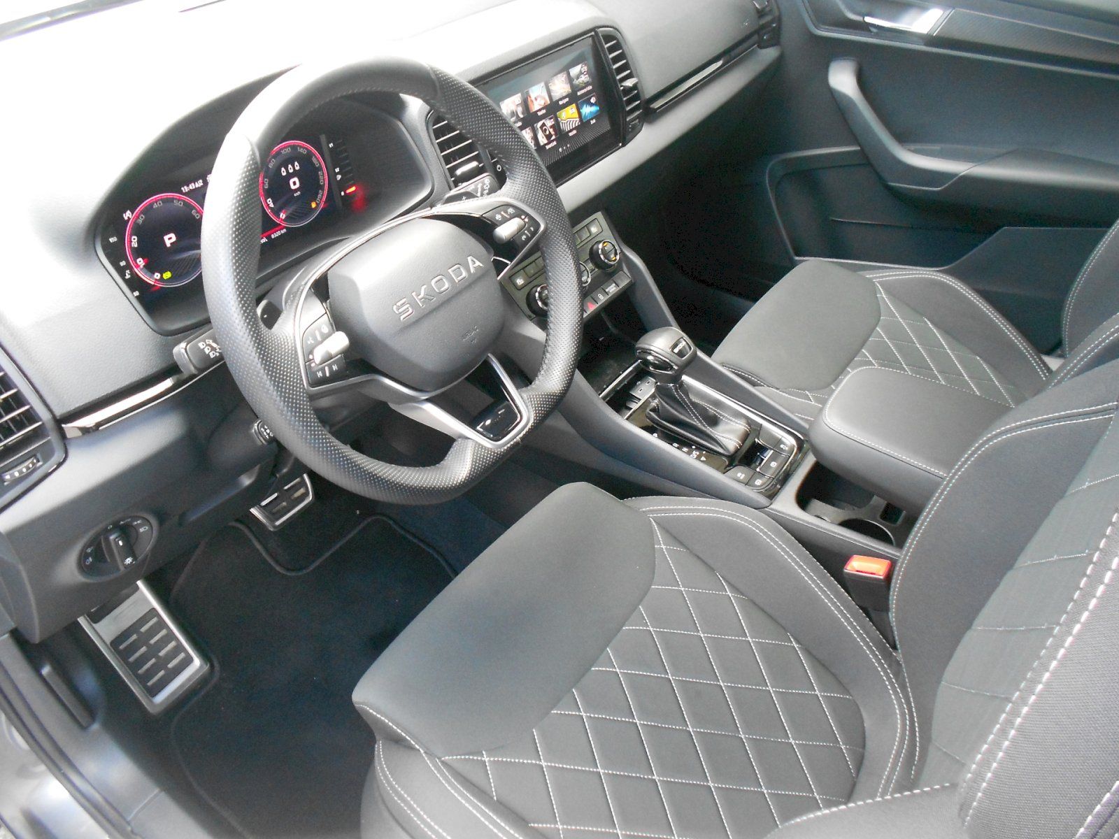 Škoda Karoq, 1.5 TSI - 110 kW, Sportline DS - fotka 5