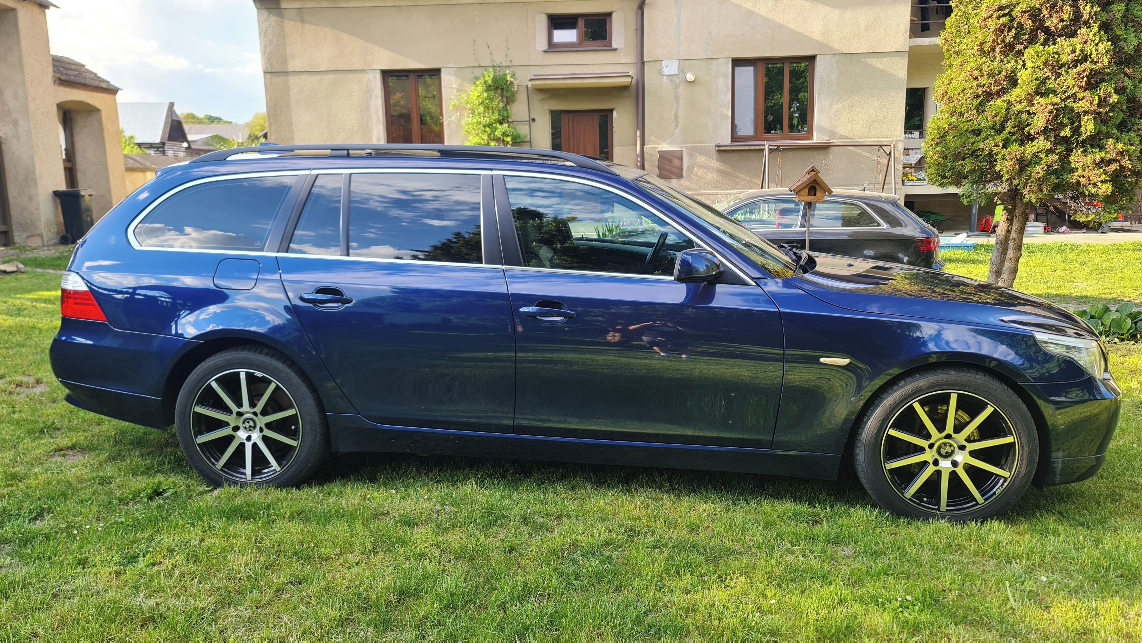 BMW Řada 5, 525xd,E61,FACELIFT,4x4,manuál - fotka 4