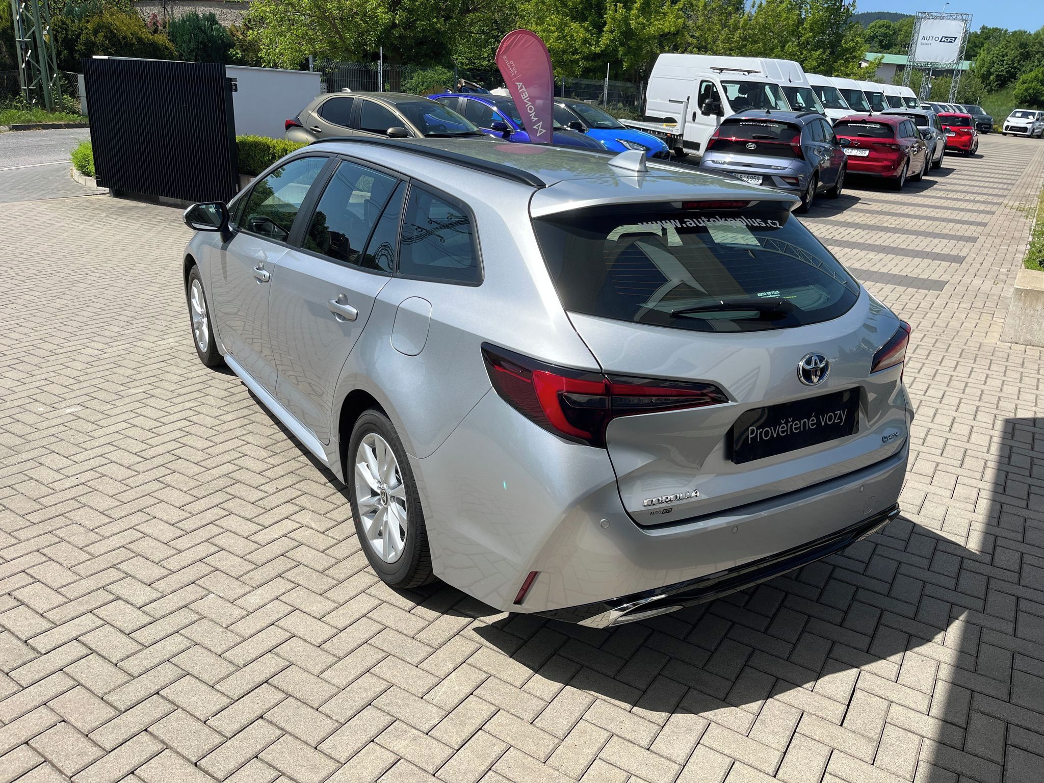 Toyota Corolla, 1.8 Hybrid Comfort Tech TS - fotka 4