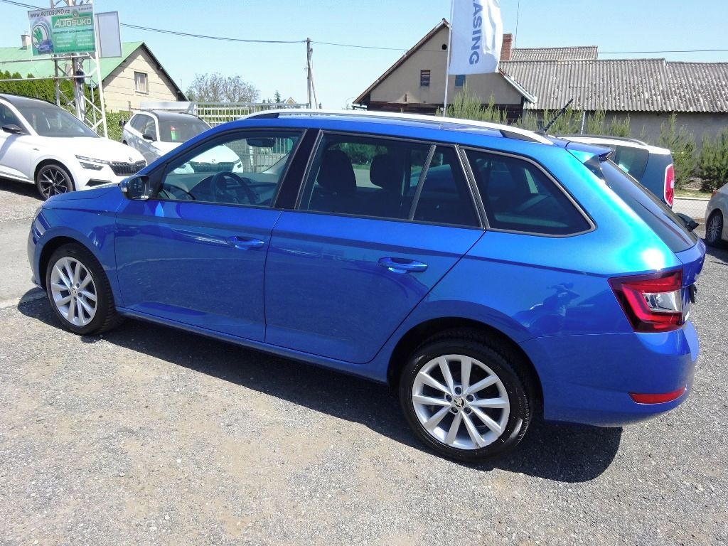 Škoda Fabia, COMBI III FC STYLE + DSG -2021 - fotka 6
