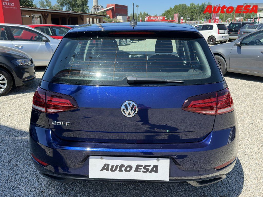 Volkswagen Golf, 1.6 TDi - fotka 5