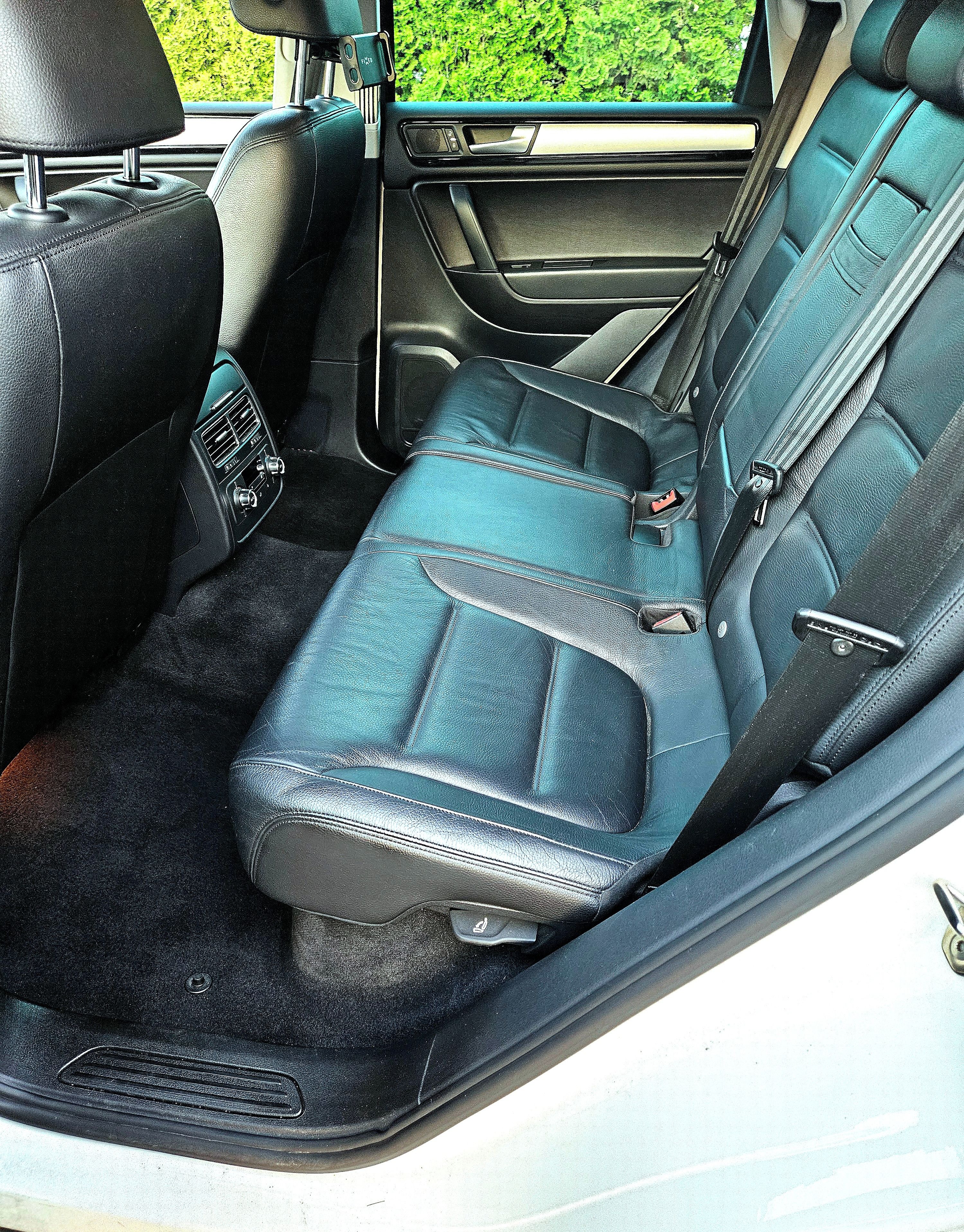 Volkswagen Touareg, 3.0TDI, NOVÉ ROZVODY,TOP STAV! - fotka 6