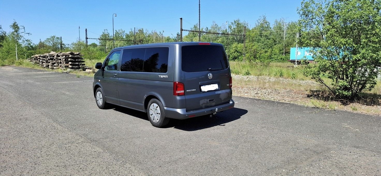 Volkswagen Multivan, 2.0 TDI 103 Kw, Tažné zařízení - fotka 6