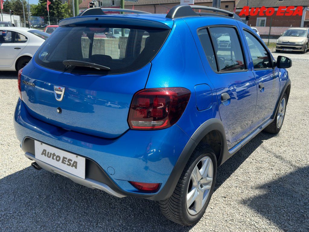 Dacia Sandero, 0.9 TCe,ČR,navi,AC,temp - fotka 4