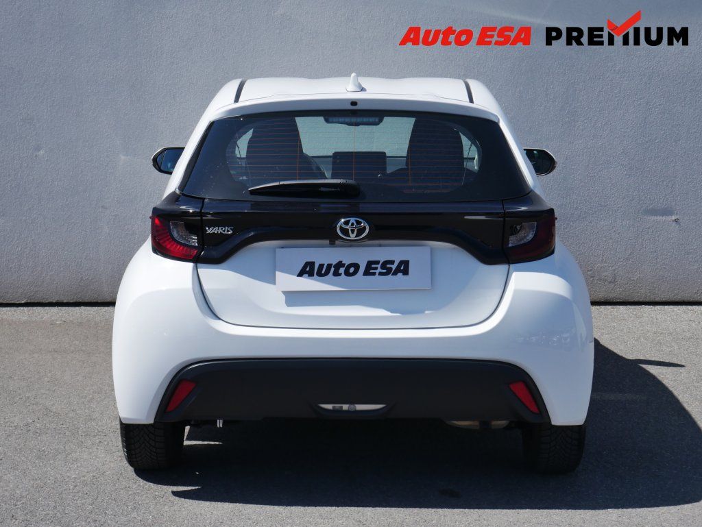 Toyota Yaris, 1.5,1.maj,ČR,AC - fotka 5