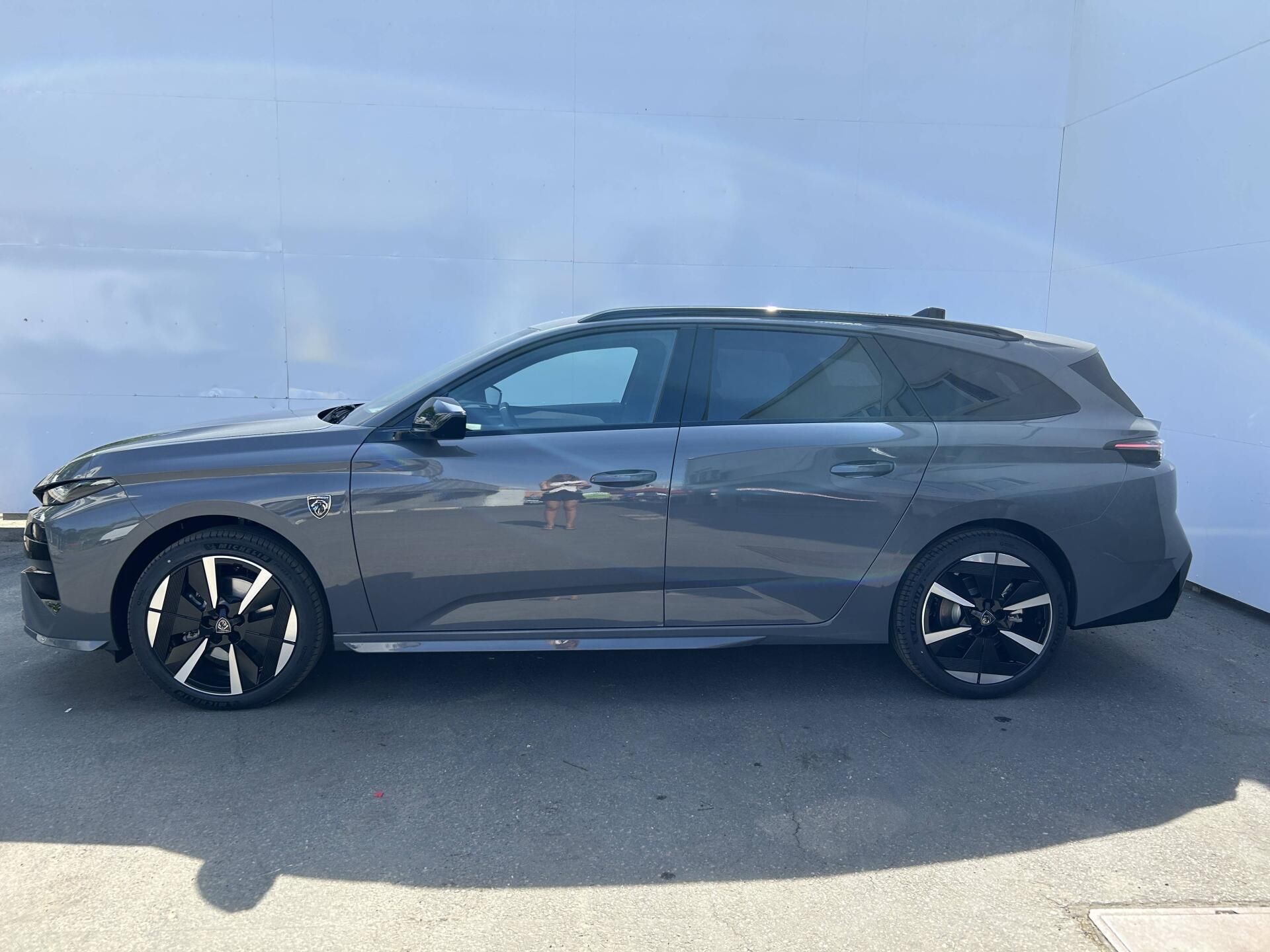 Peugeot 308, GT Elektromotor 115 kW / 156 k - fotka 3