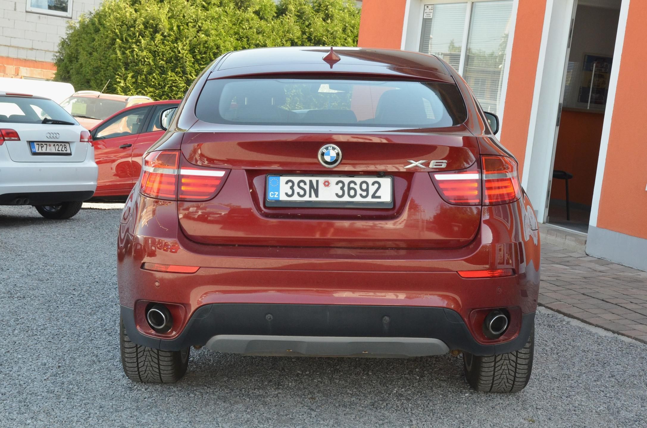 BMW X6, xDrive 40d 225kW / ČR - fotka 5