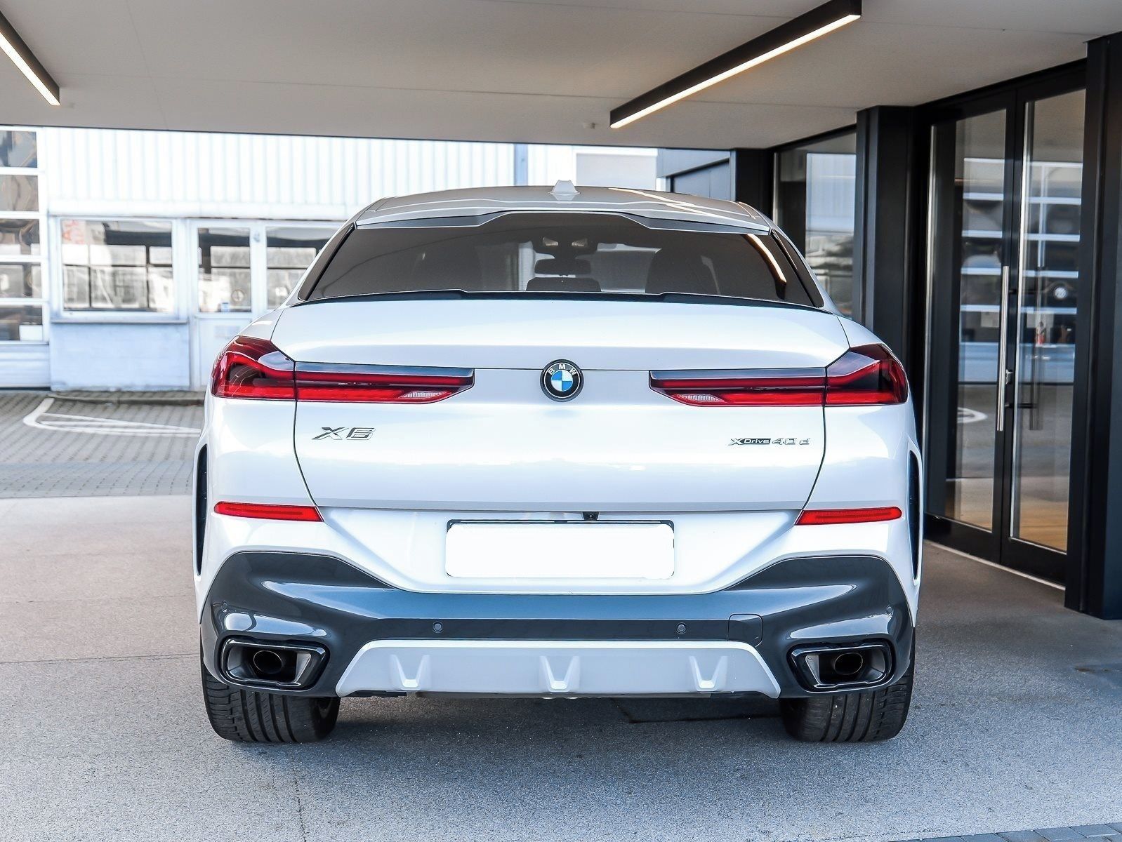 BMW X6, X6 xDrive40d M Sport HUD PANO - fotka 4