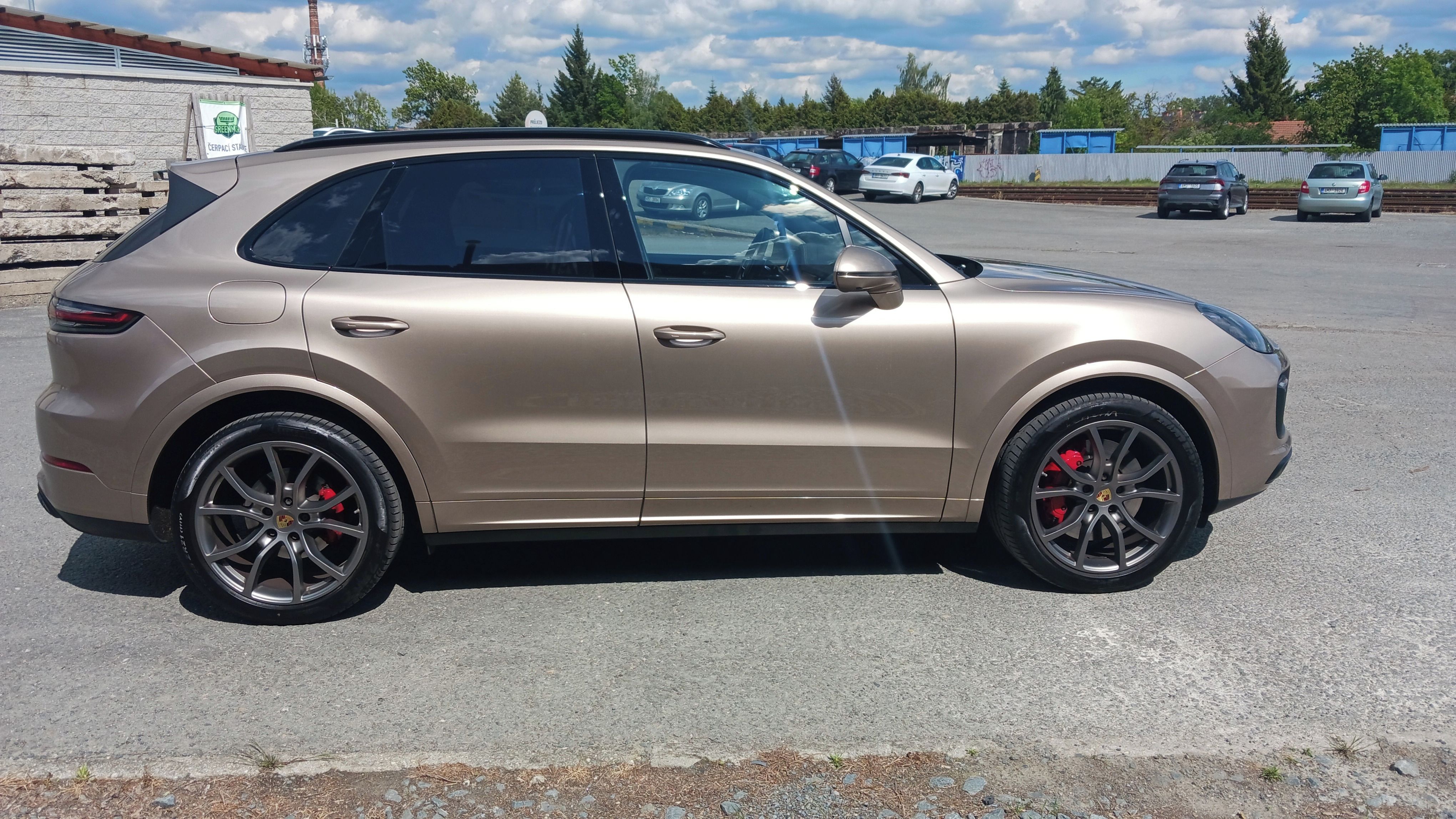 Porsche Cayenne, Porsche Cayenne S  3,0L benzin - fotka 6