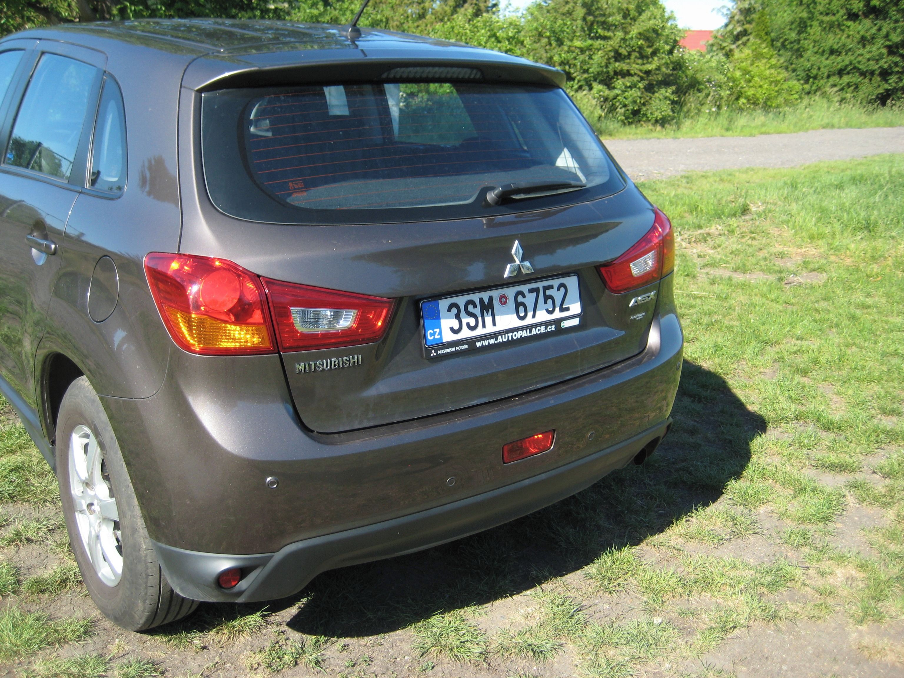 Mitsubishi ASX, Benzín 1.6 -Servisováno - fotka 4