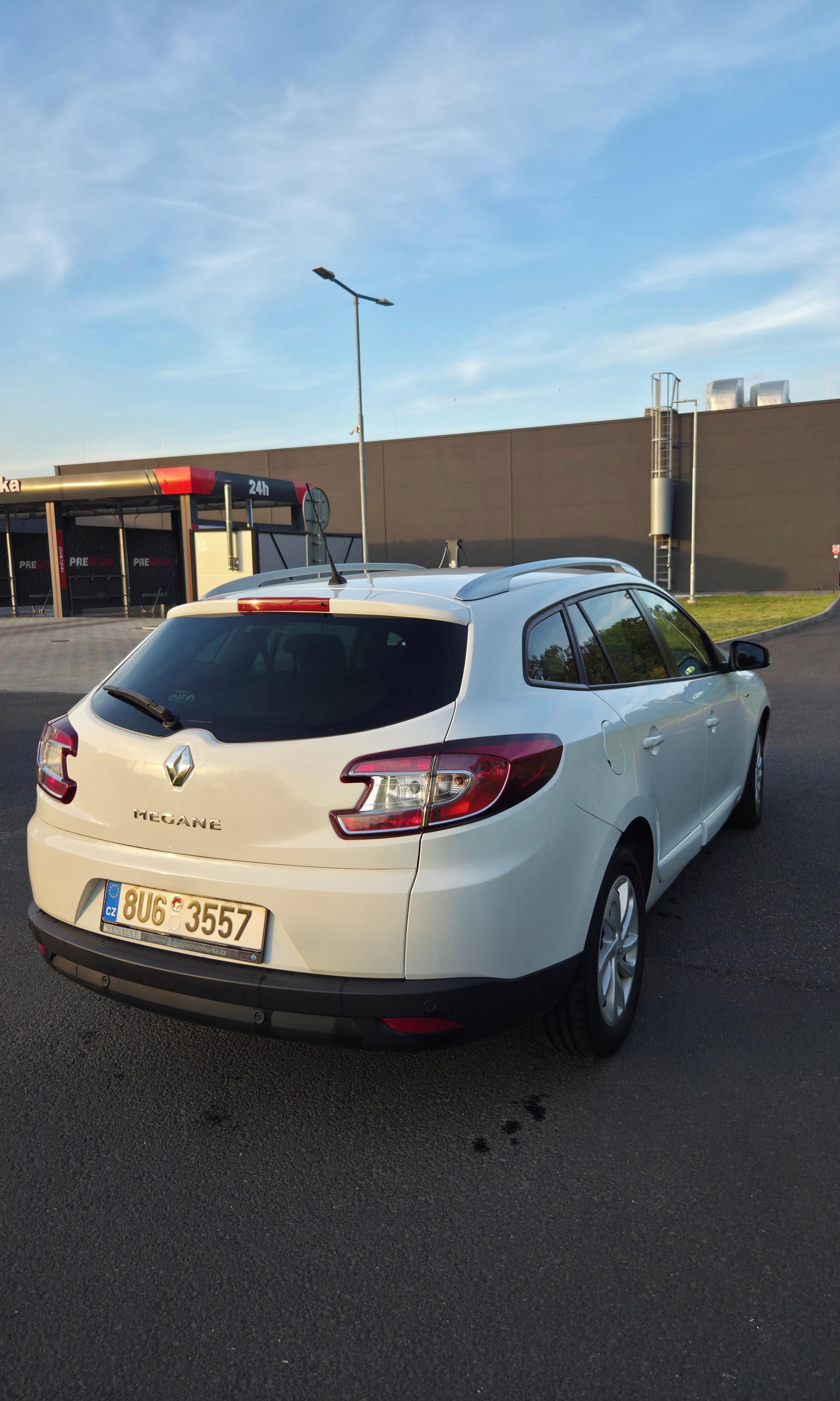 Renault Mégane, Renault Megane 3 GrandTour 1.6 - fotka 4