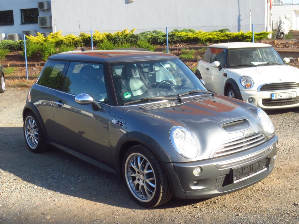 Mini Cooper S, 1,6   125kW/FL/JC Works atd. - fotka 2