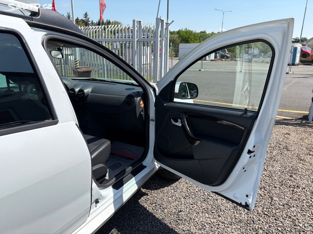 Dacia Duster, 1,6 SERVISKA, 4X4