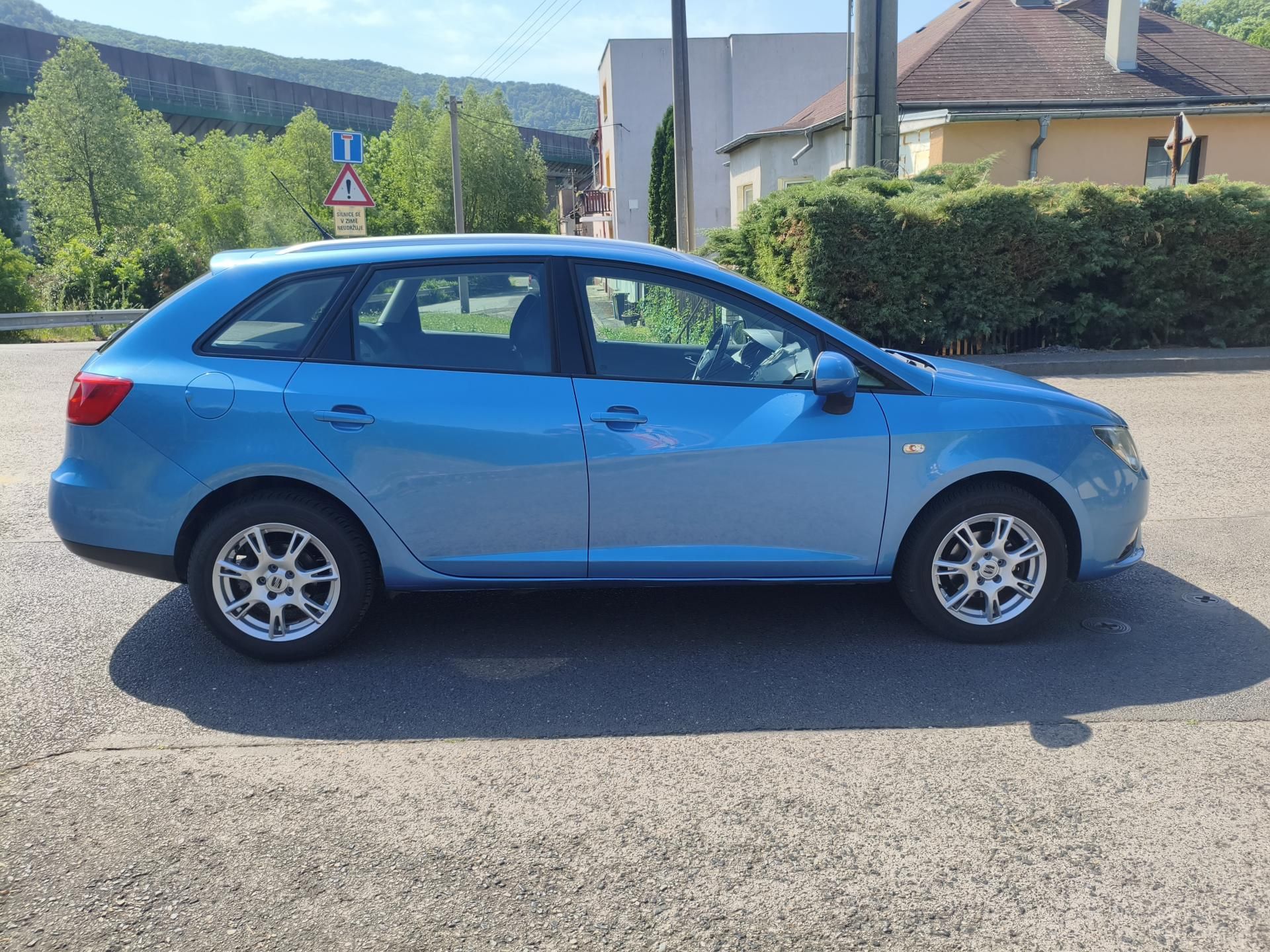 Seat Ibiza, 1,2 TSI 77Kw I-tech combi - fotka 5