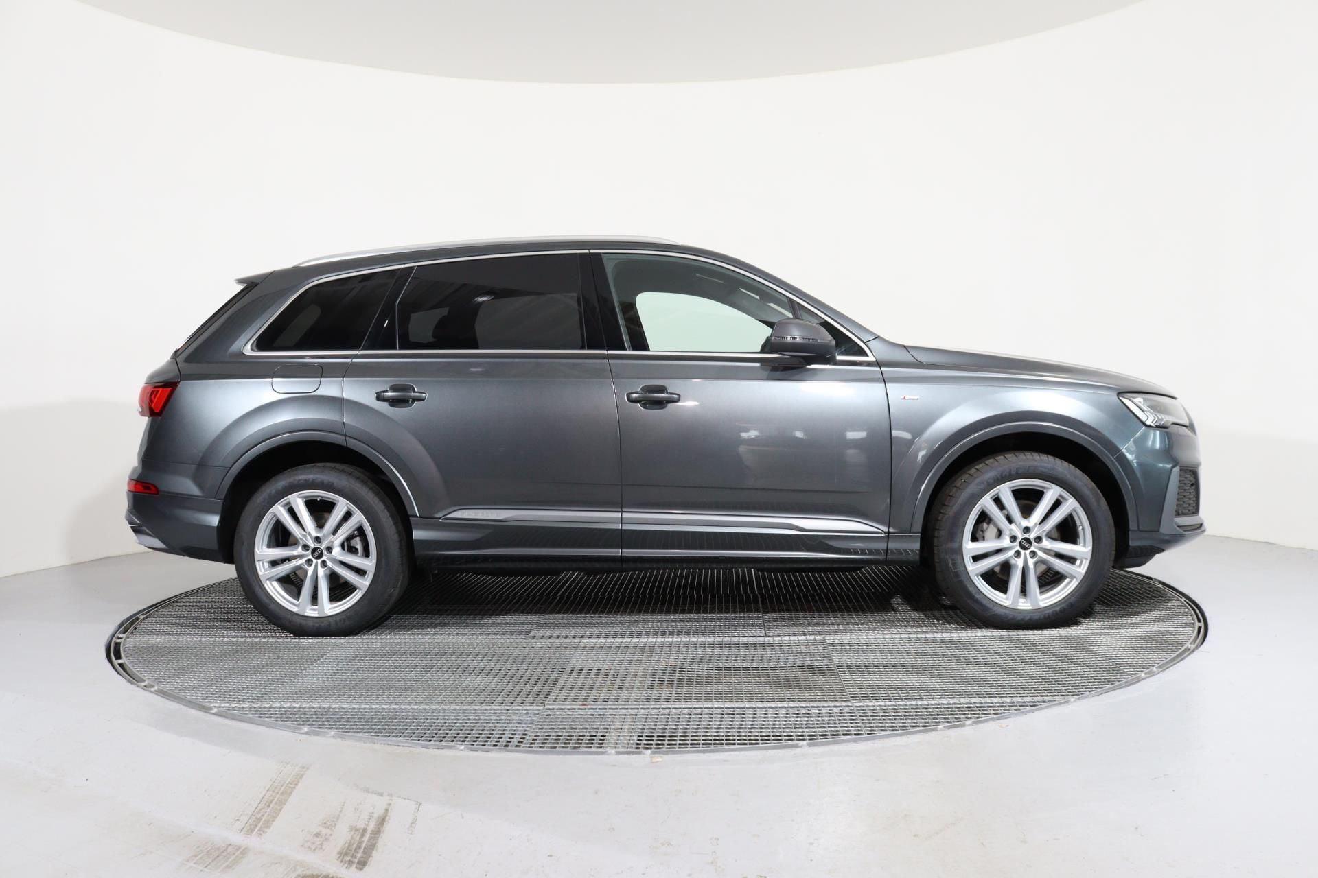 Audi Q7, S-line 50 TDI quattro 210kW - fotka 3