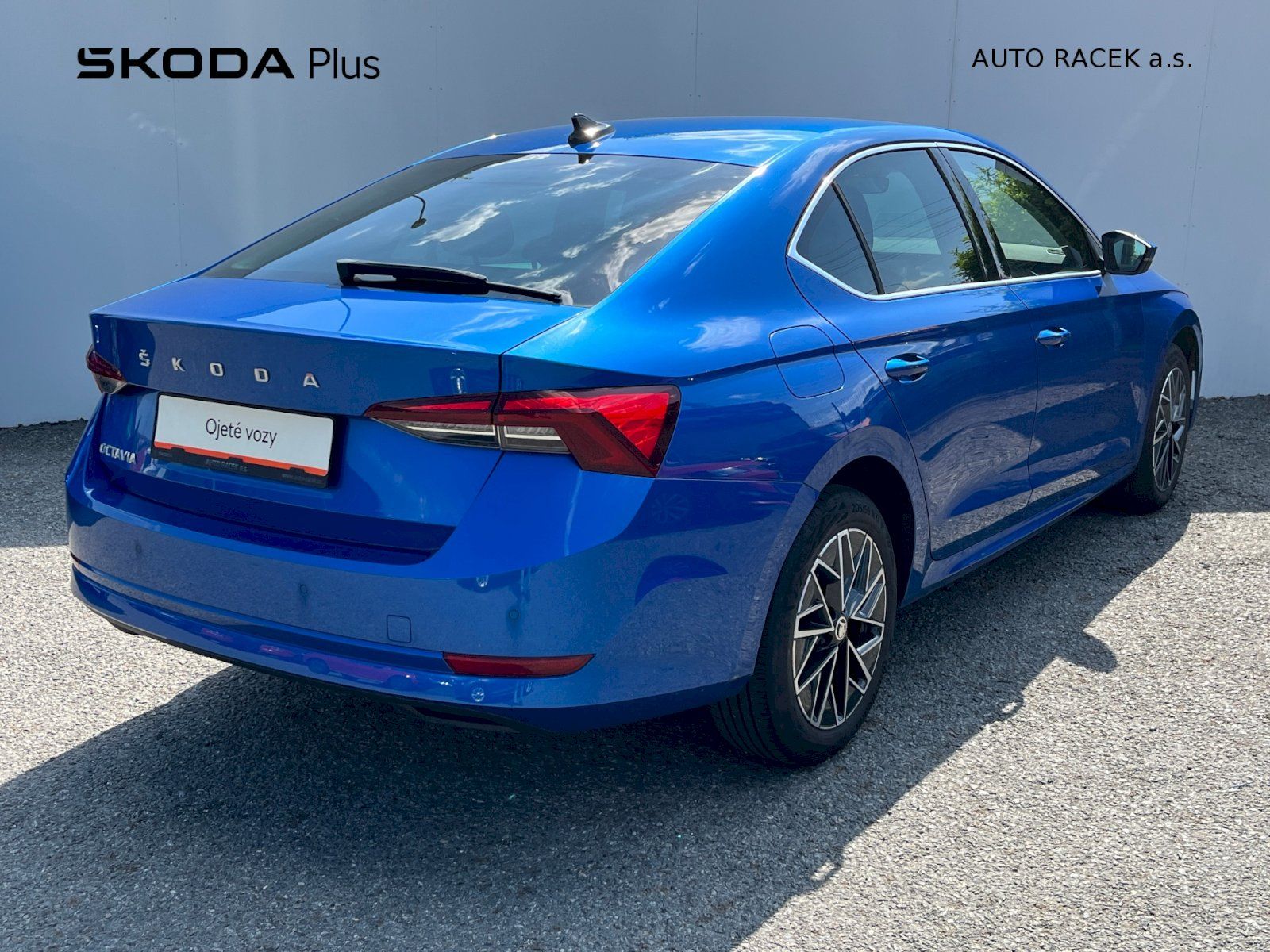 Škoda Octavia, 2.0 TDI 110kW DSG Style - fotka 2