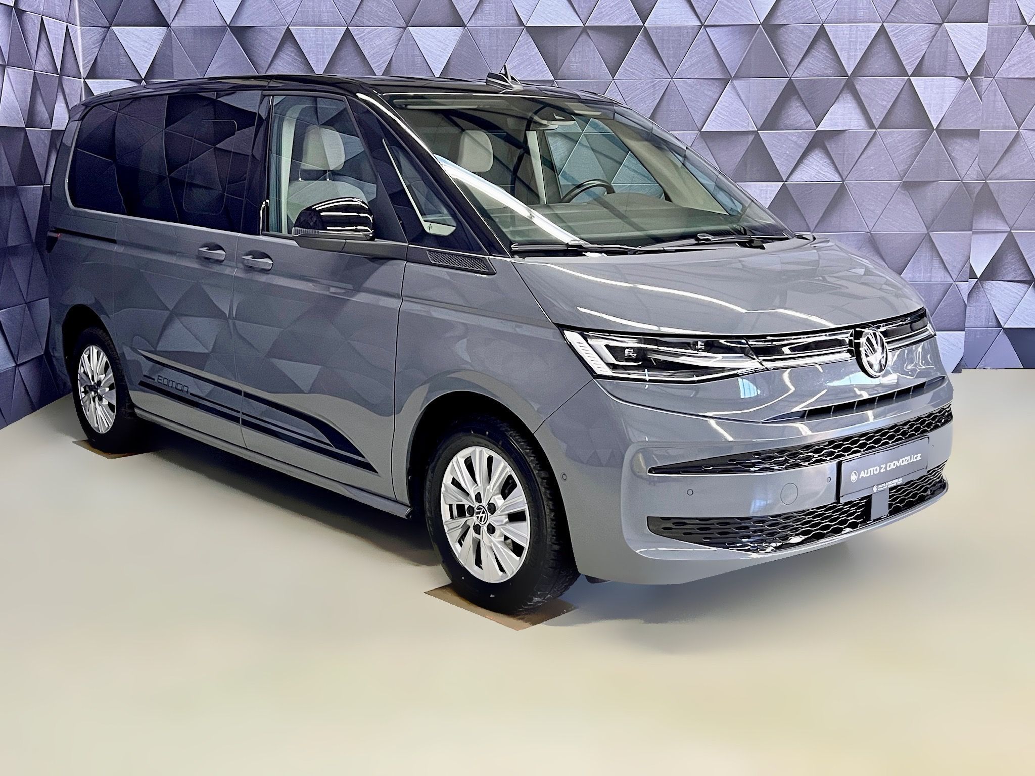 Volkswagen Multivan, 2.0 TDI DSG LIFE EDITION - fotka 4