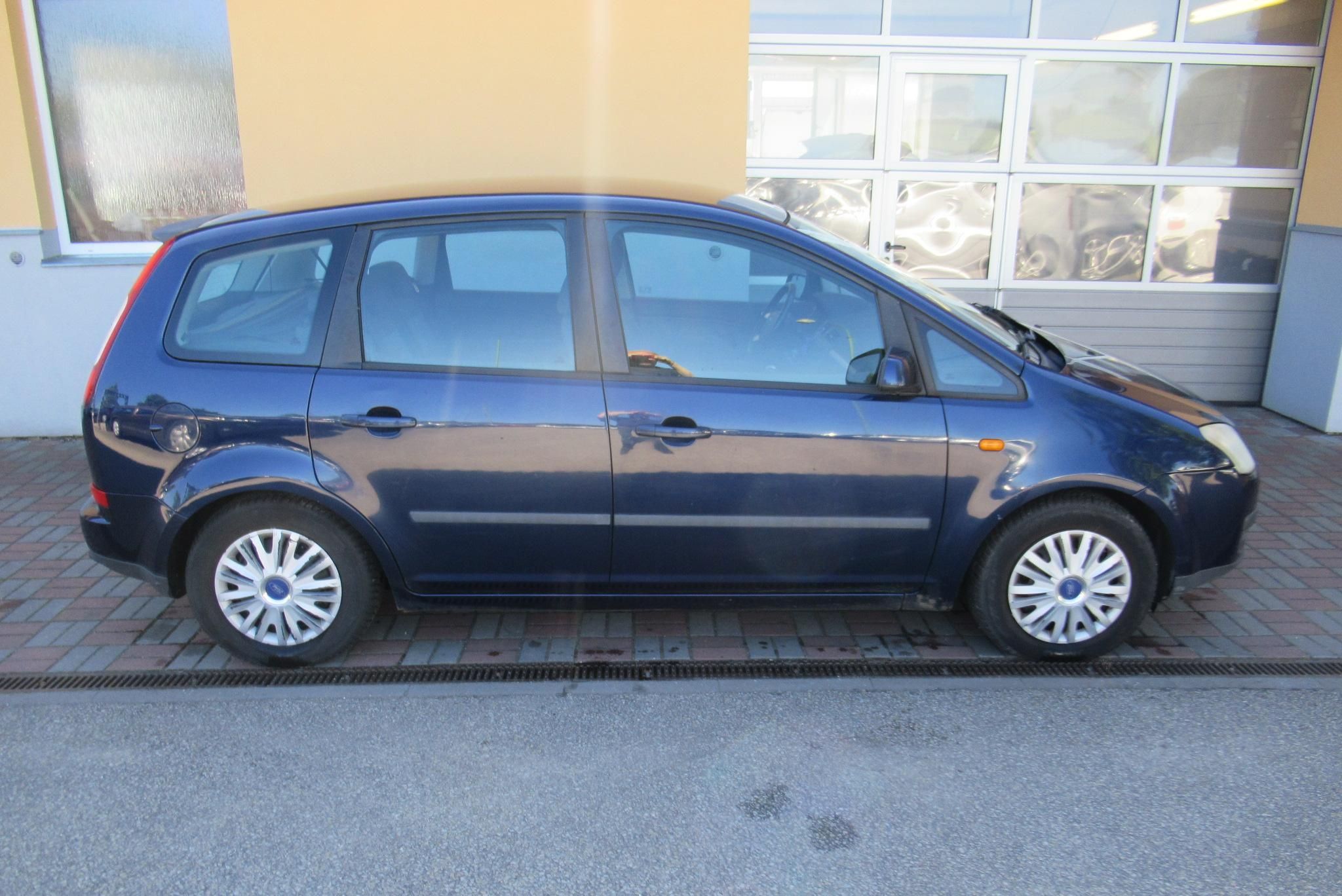 Ford C-MAX, 1.8i NA OPRAVU NEBO ND - fotka 3