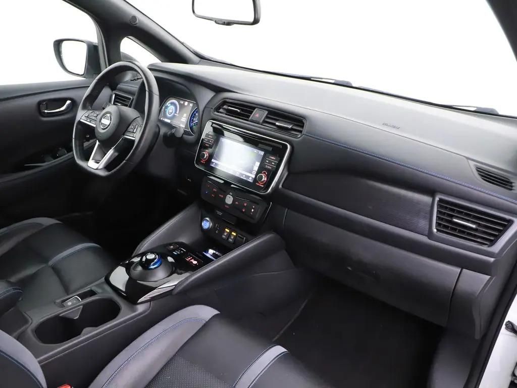 Nissan LEAF, EV 110kW 40kWh Tekna - fotka 4