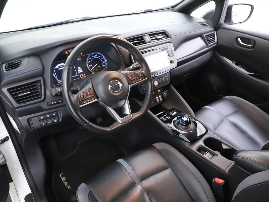 Nissan LEAF, EV 110kW 40kWh Tekna - fotka 3