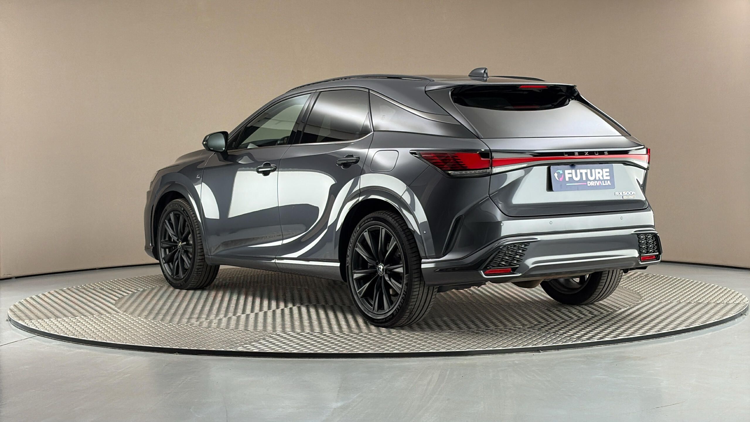 Lexus RX, 500h AUT 4x4 F Sport Plus - fotka 2