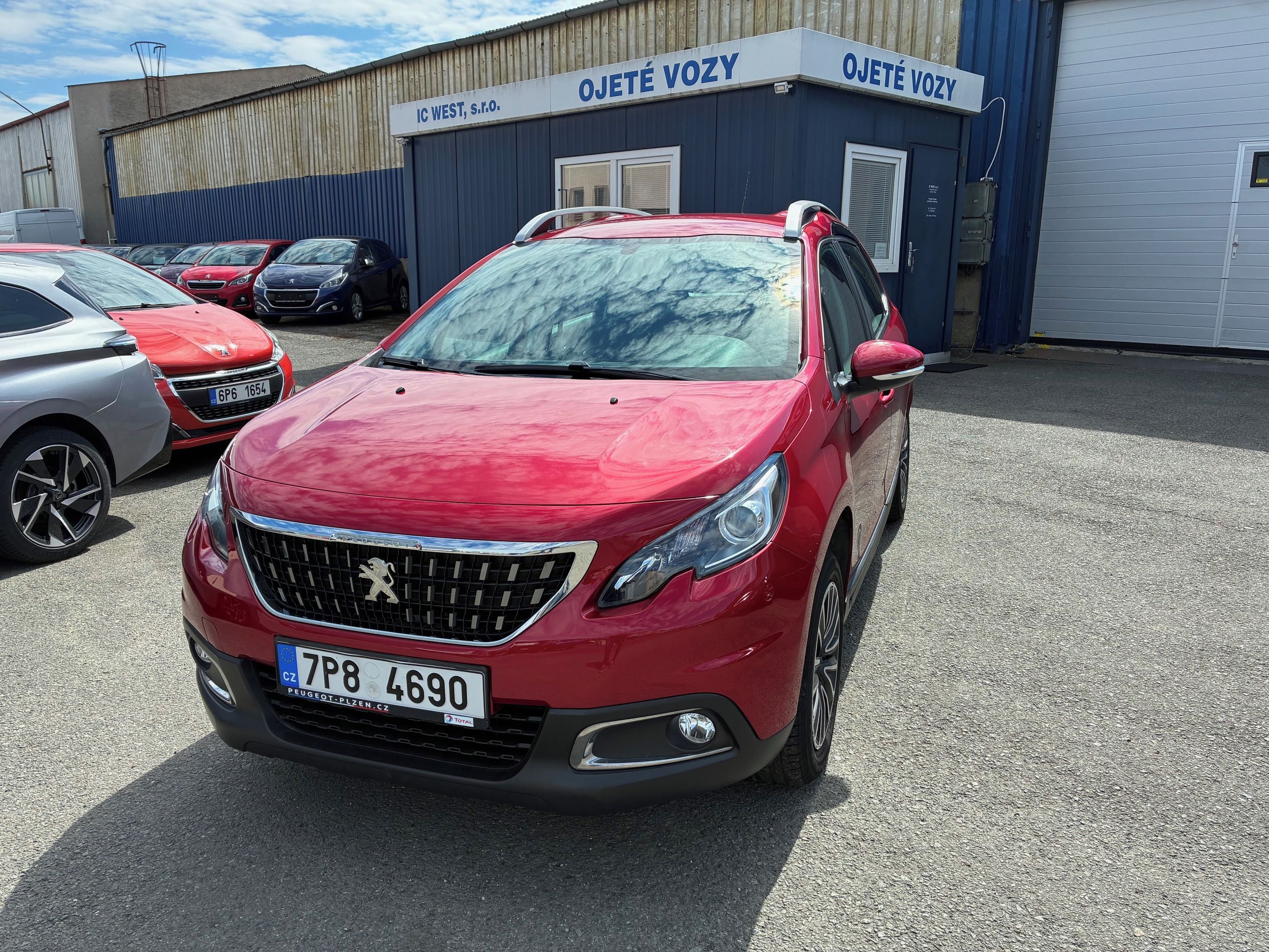 Peugeot 2008, 1,2 PureTech Active Pack 82k