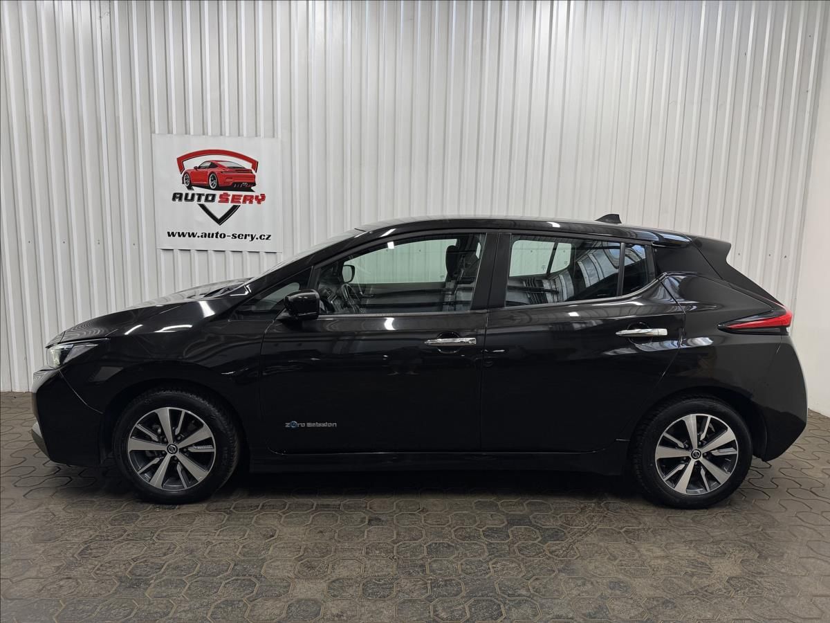 Nissan LEAF, Electric drive 110kW Business - fotka 4