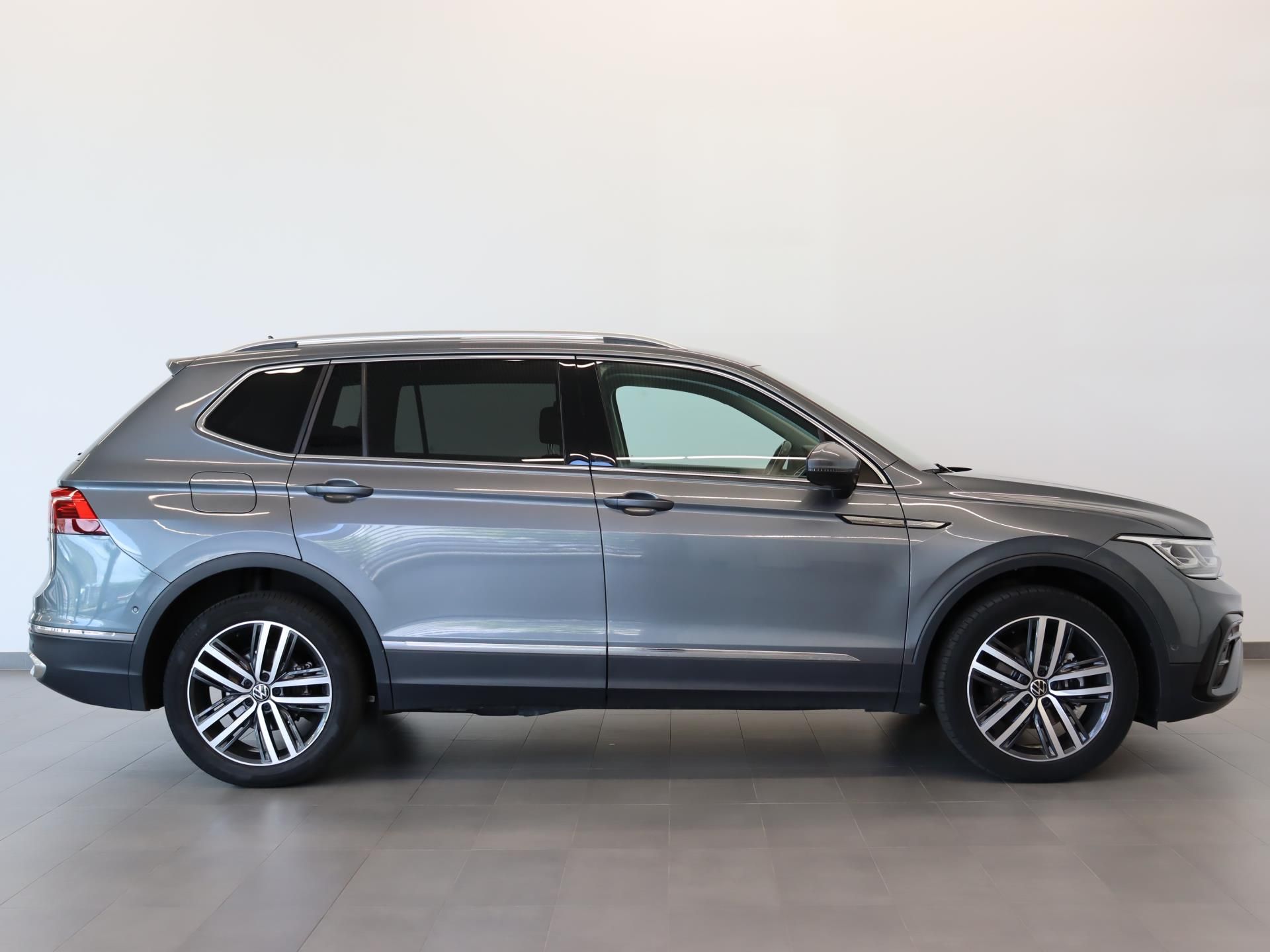 Volkswagen Tiguan Allspace, Elegance 2,0 TDI 110 kW 4M DSG - fotka 3