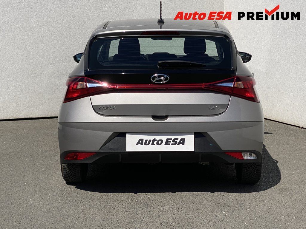 Hyundai i20, 1.2i,1.maj,ČR,Comfort - fotka 5