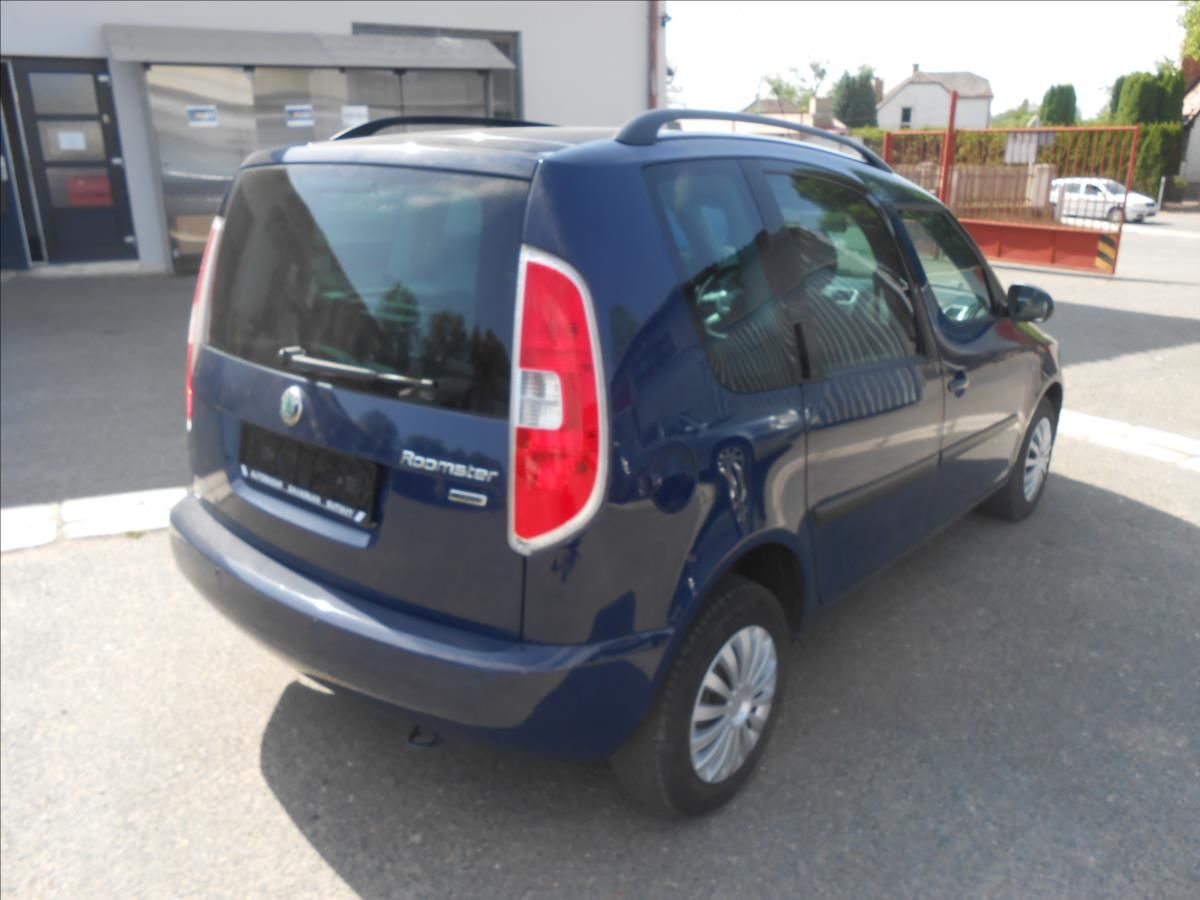 Škoda Roomster, 1,4 16V 63Kw - fotka 6